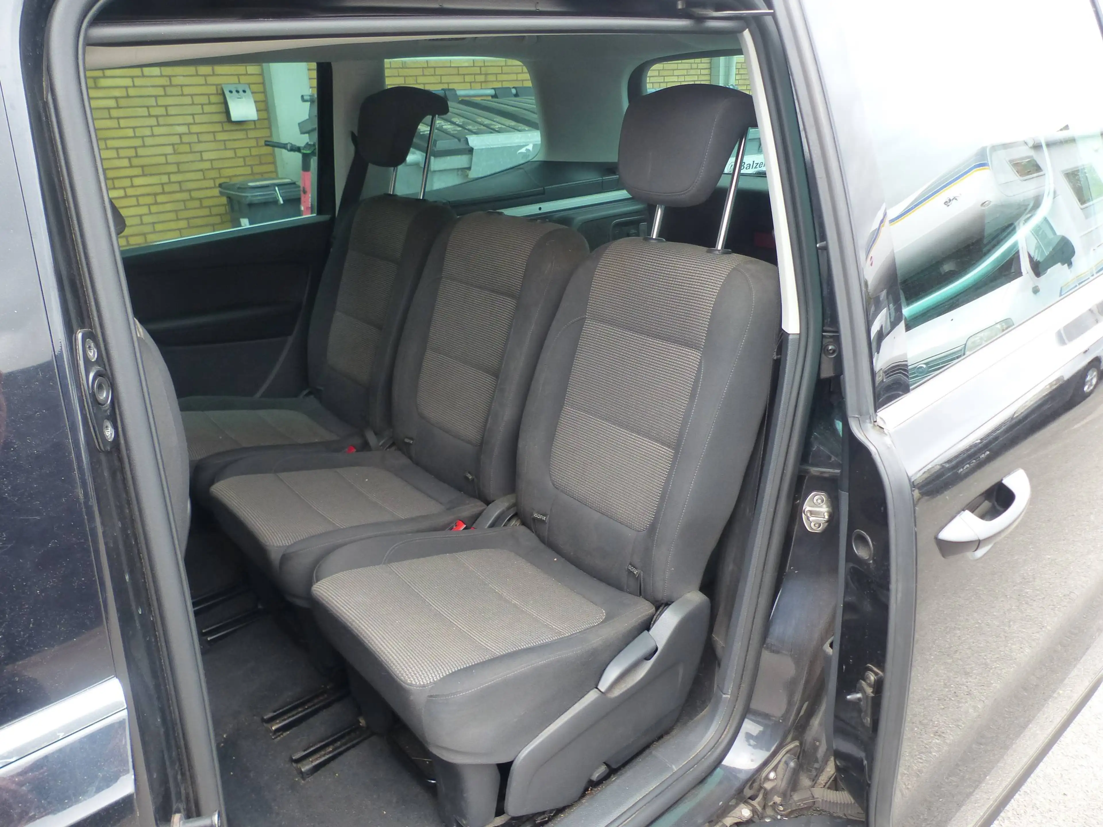 Volkswagen Sharan 2.0 TDI DSG Klima Xenon Navi Automatik HU/AU 02/27 — photo 8
