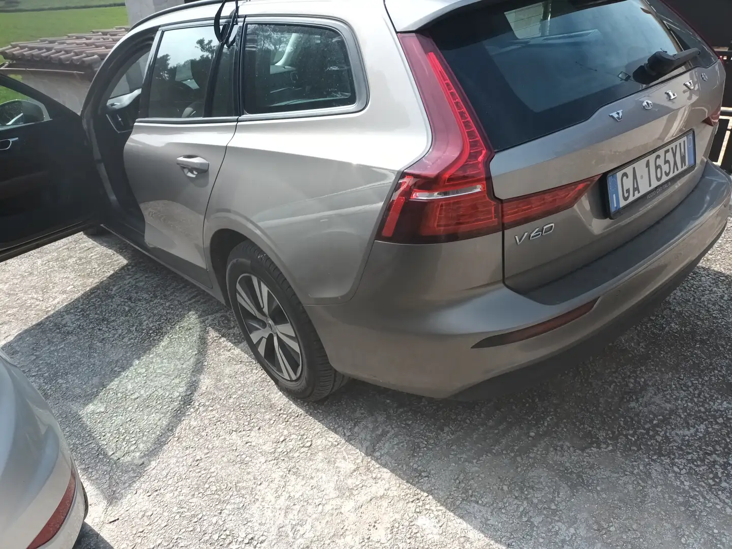 Volvo V60 V60+II+2019+2.0+d3+Momentum+geartronic+my20 Bronze - 1