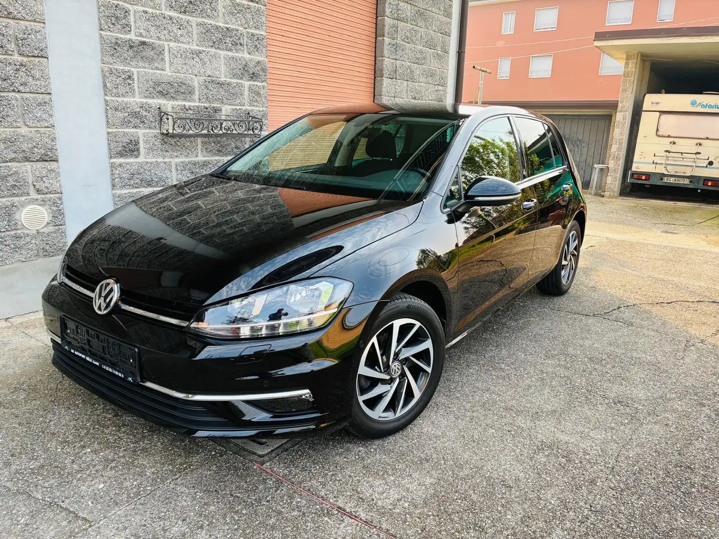 Volkswagen Golf VW Golf 7 5p 1.0 tsi Sound park pilot/ start-stop Nero - 1