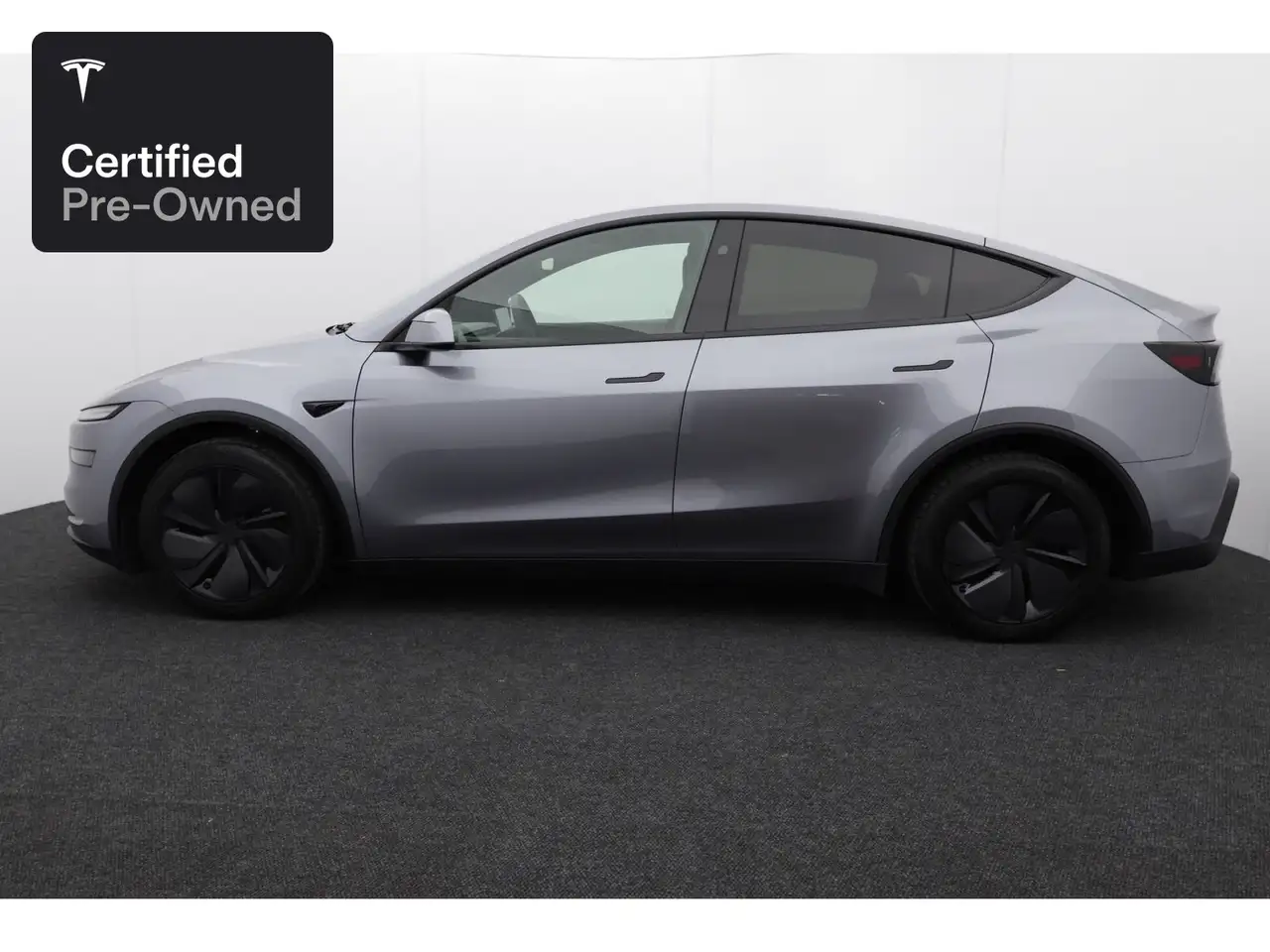2026 Tesla Model Y Long Range AWD "Certified Pre-Owned", photograph 5