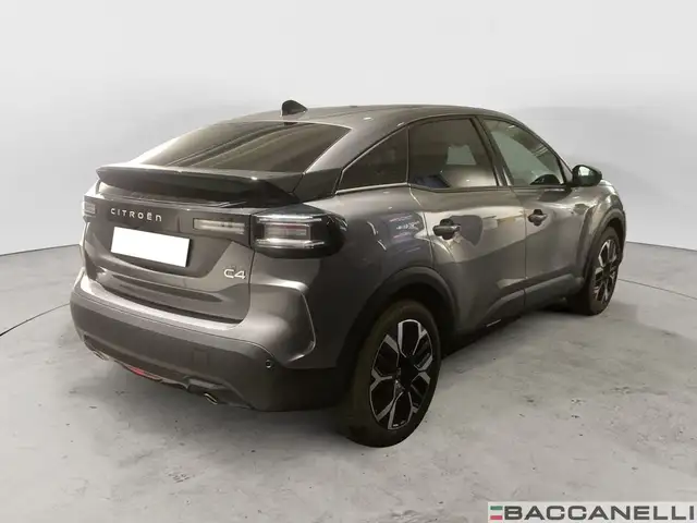 Citroen C4 view 4