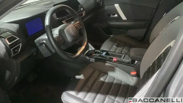 Citroen C4 view 13