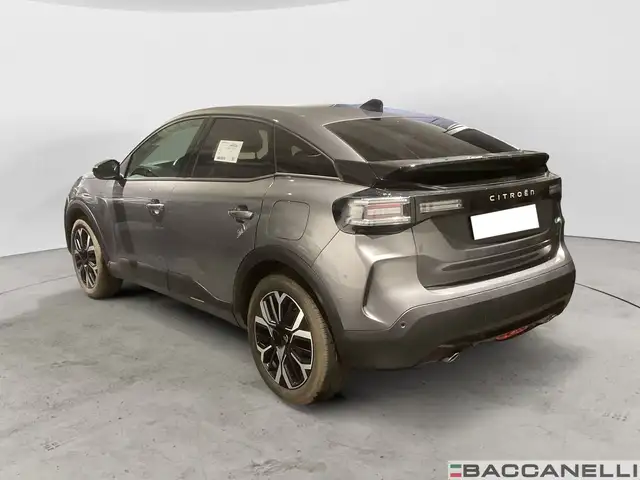 Citroen C4 view 2