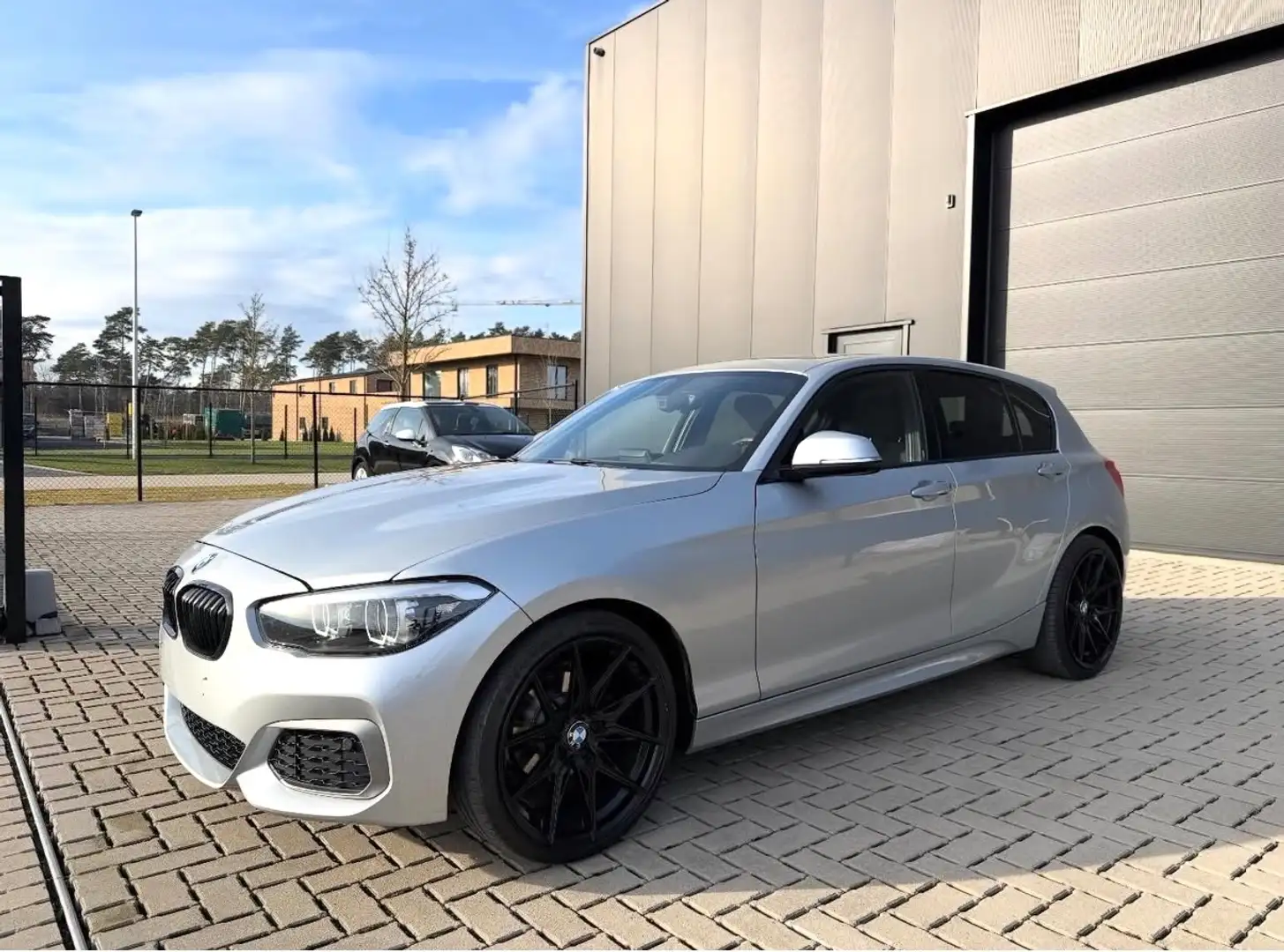 BMW 116 M Pack - Automaat - Pano - Alcantara Argent - 1