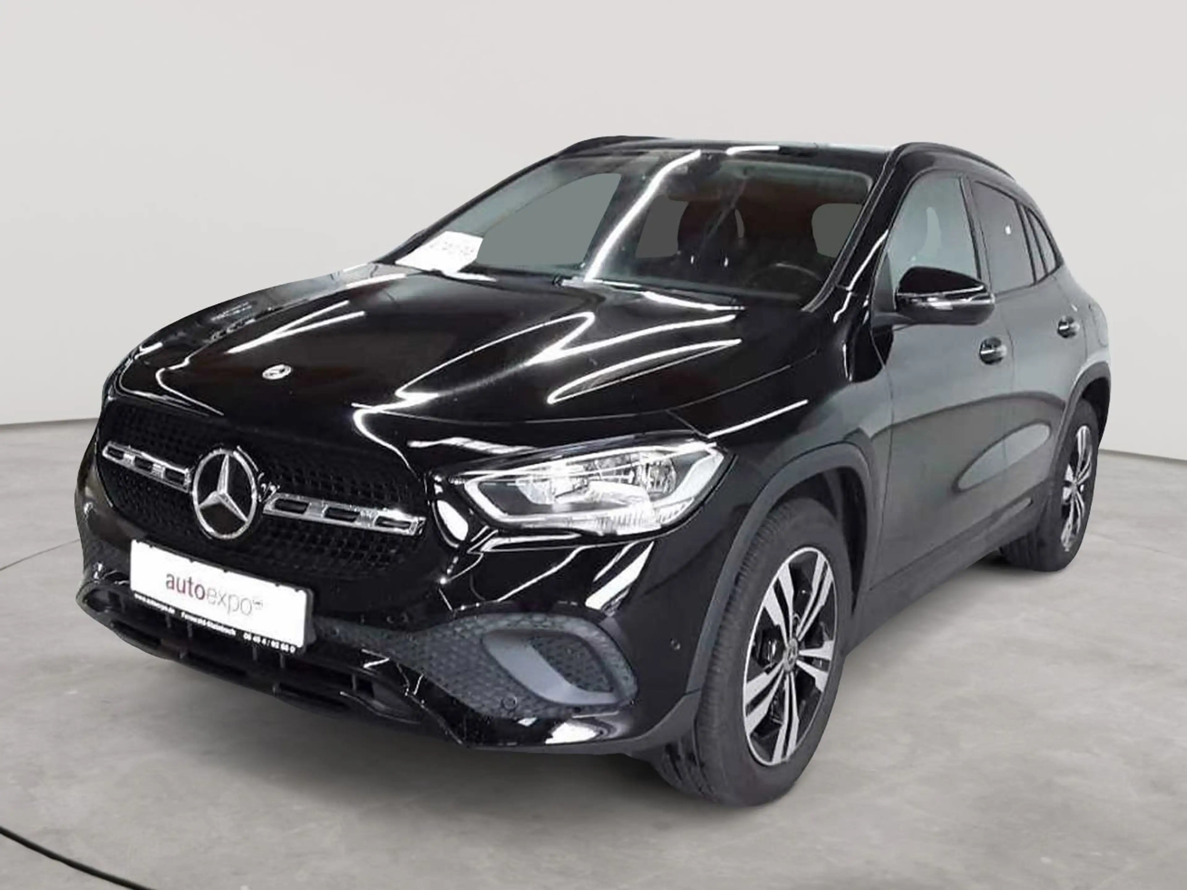 Mercedes-Benz GLA 200 GLA 200 4M-Progressive AHK PANO BusiP — photo 2