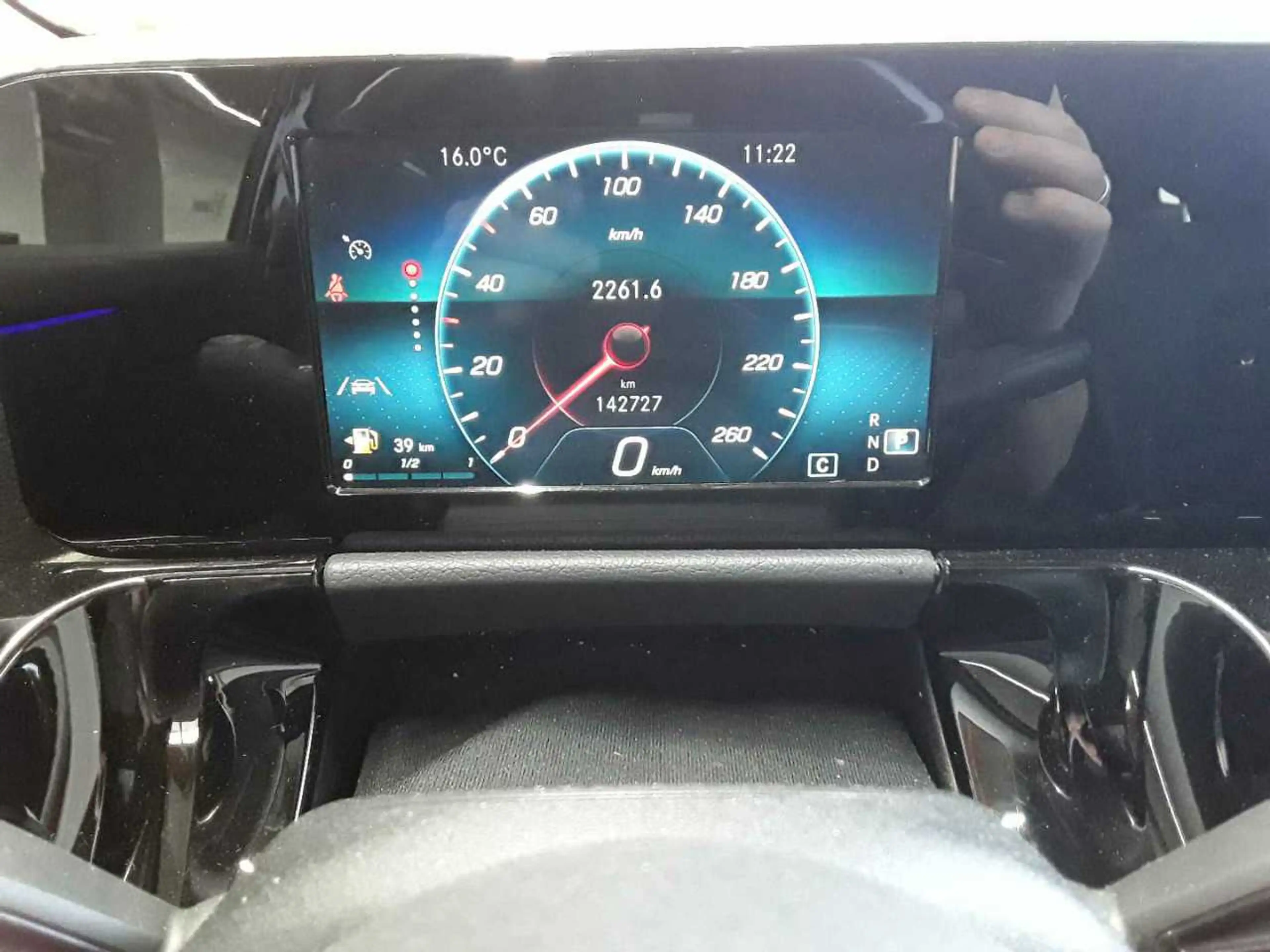 Mercedes-Benz GLA 200 GLA 200 4M-Progressive AHK PANO BusiP — photo 11