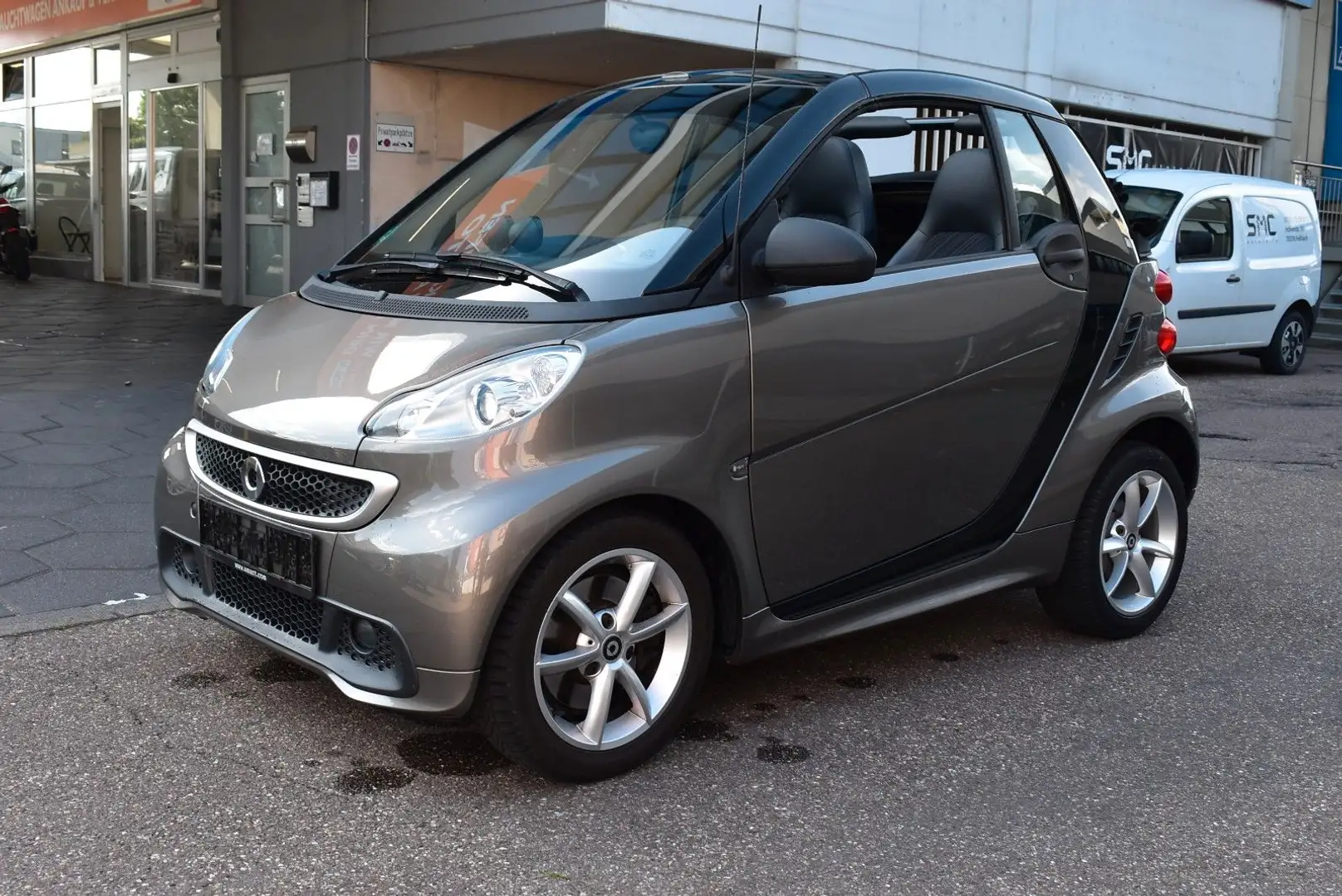 smart forTwo fortwo cabrio 62 kW*Tüv&ServiceNEU*Org.KM Schwarz - 2