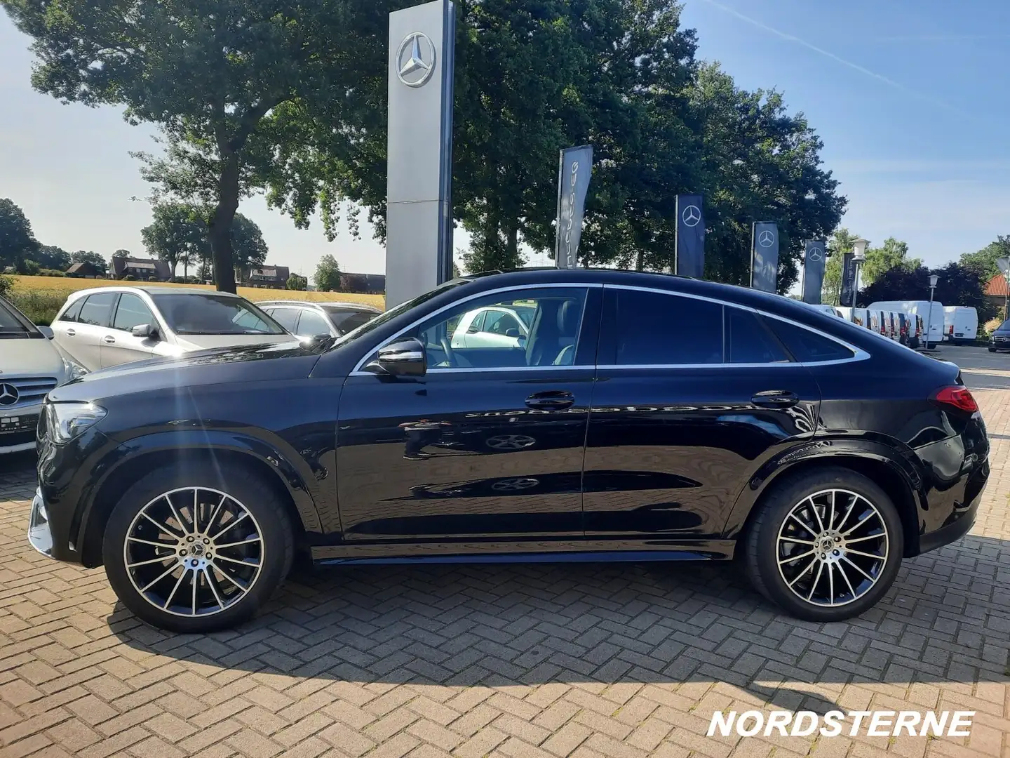 Mercedes-Benz GLE 400 GLE 400 d 4M Coupé AMG Pano Leder Airmatic VOLL Schwarz - 2