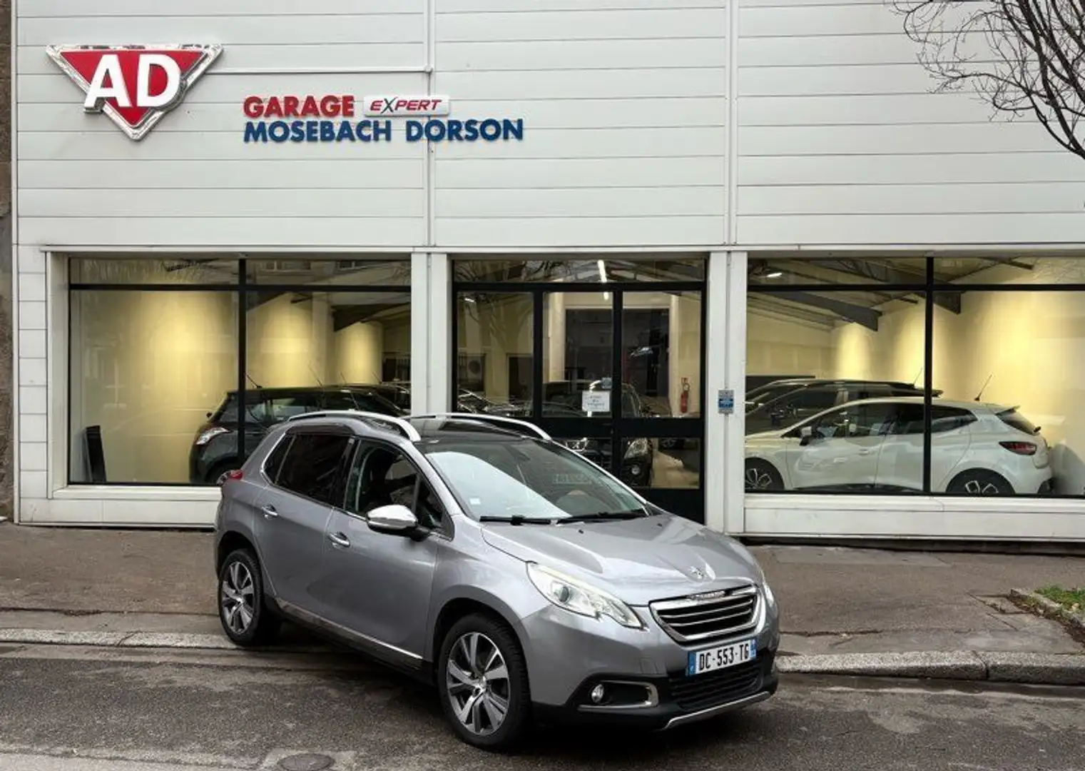 Peugeot 2008 Féline Titane Hdi 115 139000 kms Gris - 1