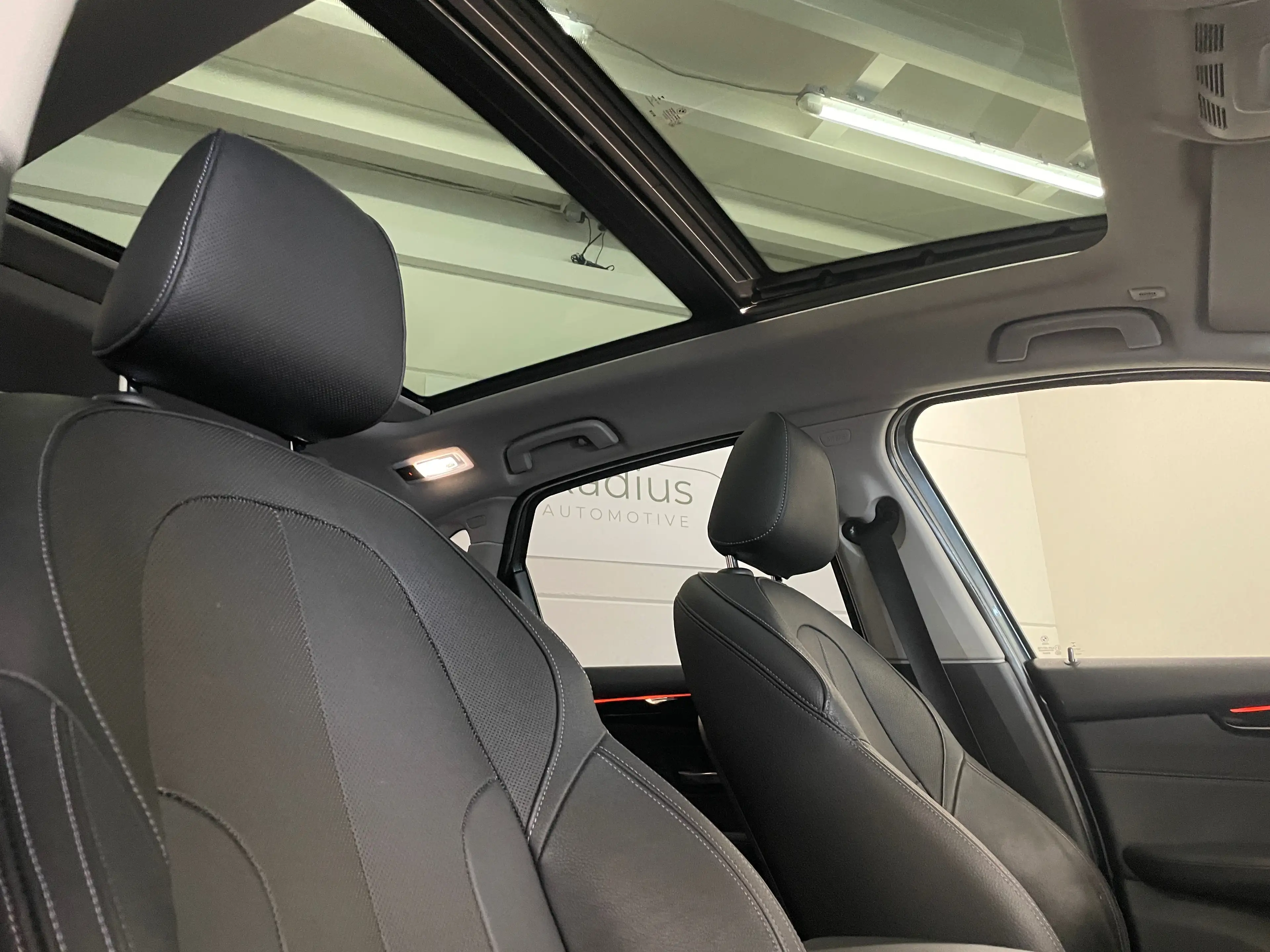 BMW 225 Active Tourer 225iA — photo 8