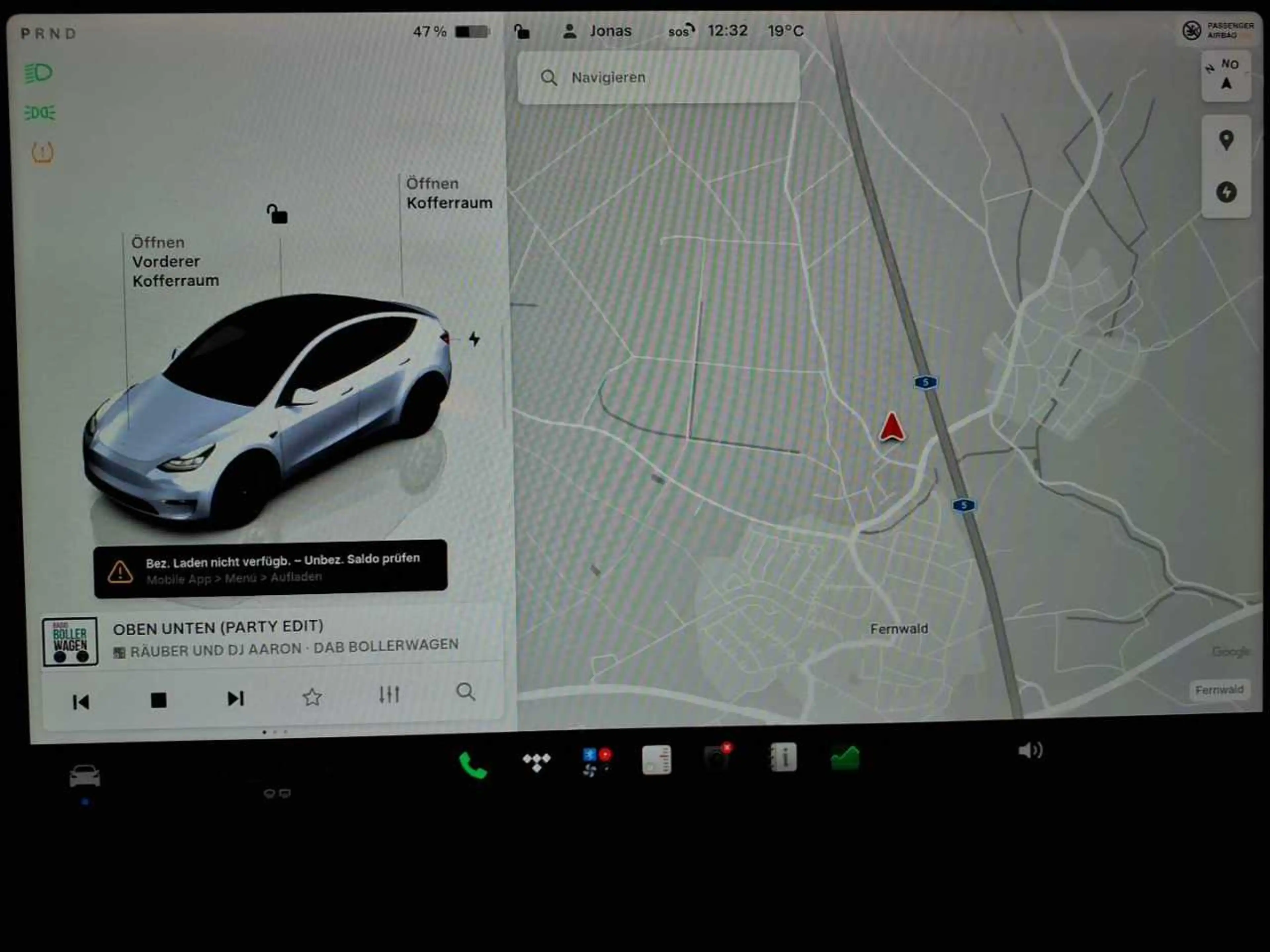 Tesla Model Y Model Y Long Range Dual Motor AWD — photo 12