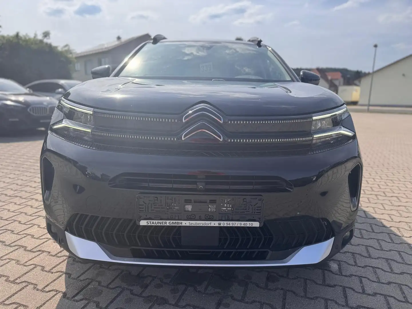 Citroen C5 Aircross 1.2 PureTech Shine ADAP CRUISE PANO 360CAM APPLE Zwart - 2