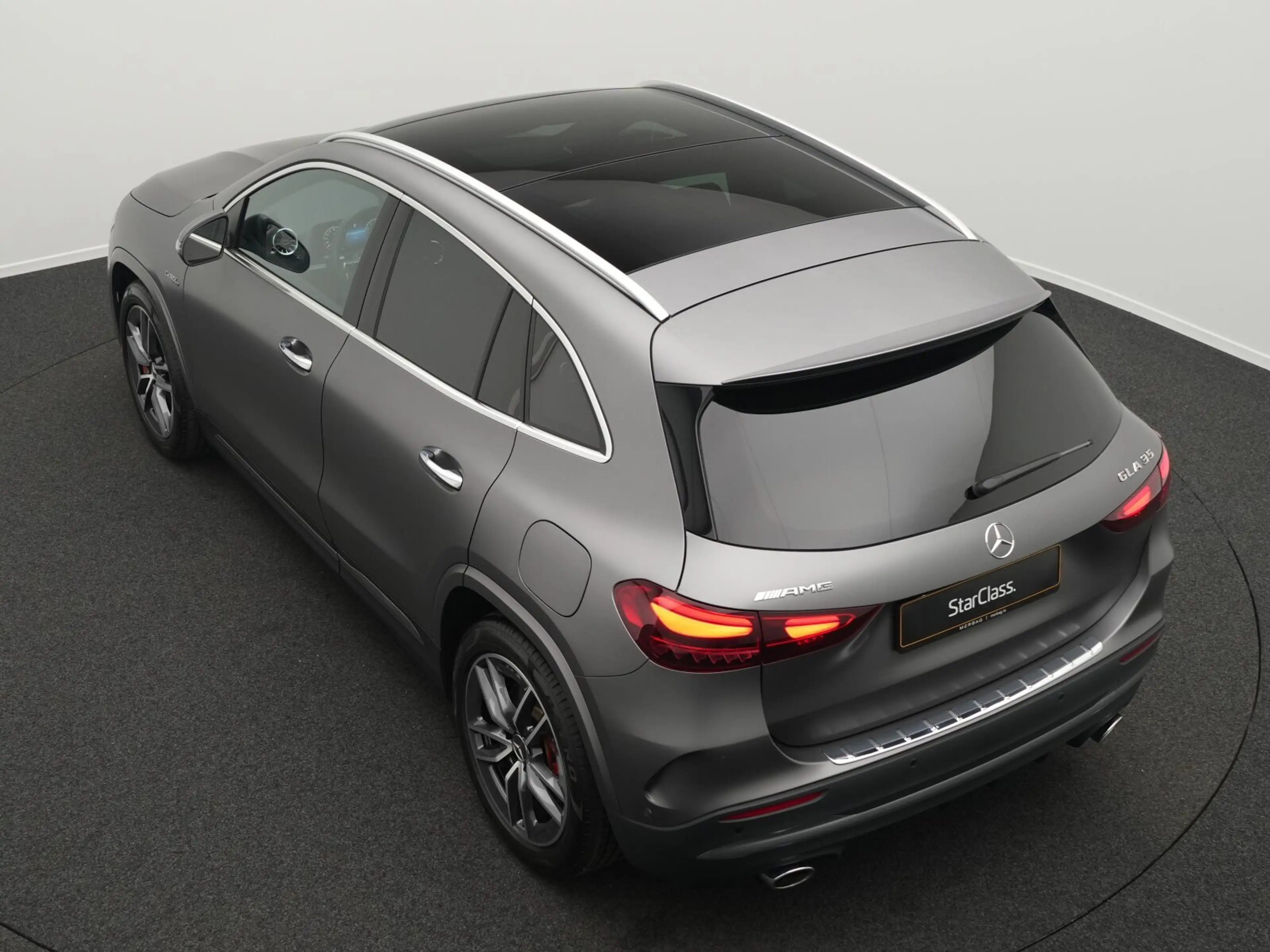 Mercedes-Benz GLA 35 AMG GLA 35 AMG 4M Multi+Pano+Burm+EasyPack AMG Line — photo 13