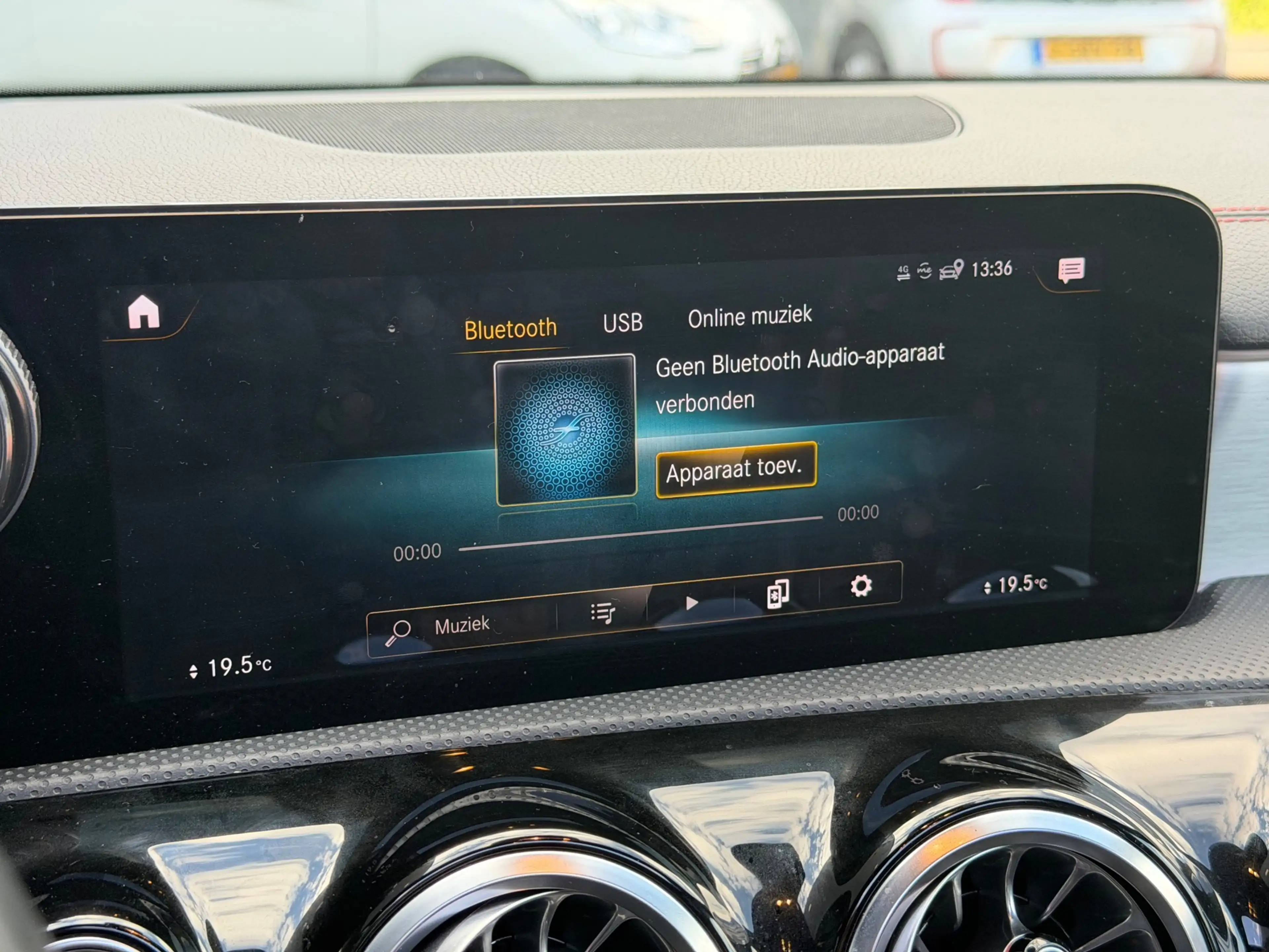 Mercedes-Benz CLA 180 AMG | Pano | Memory | Sfeer | Camera — photo 26