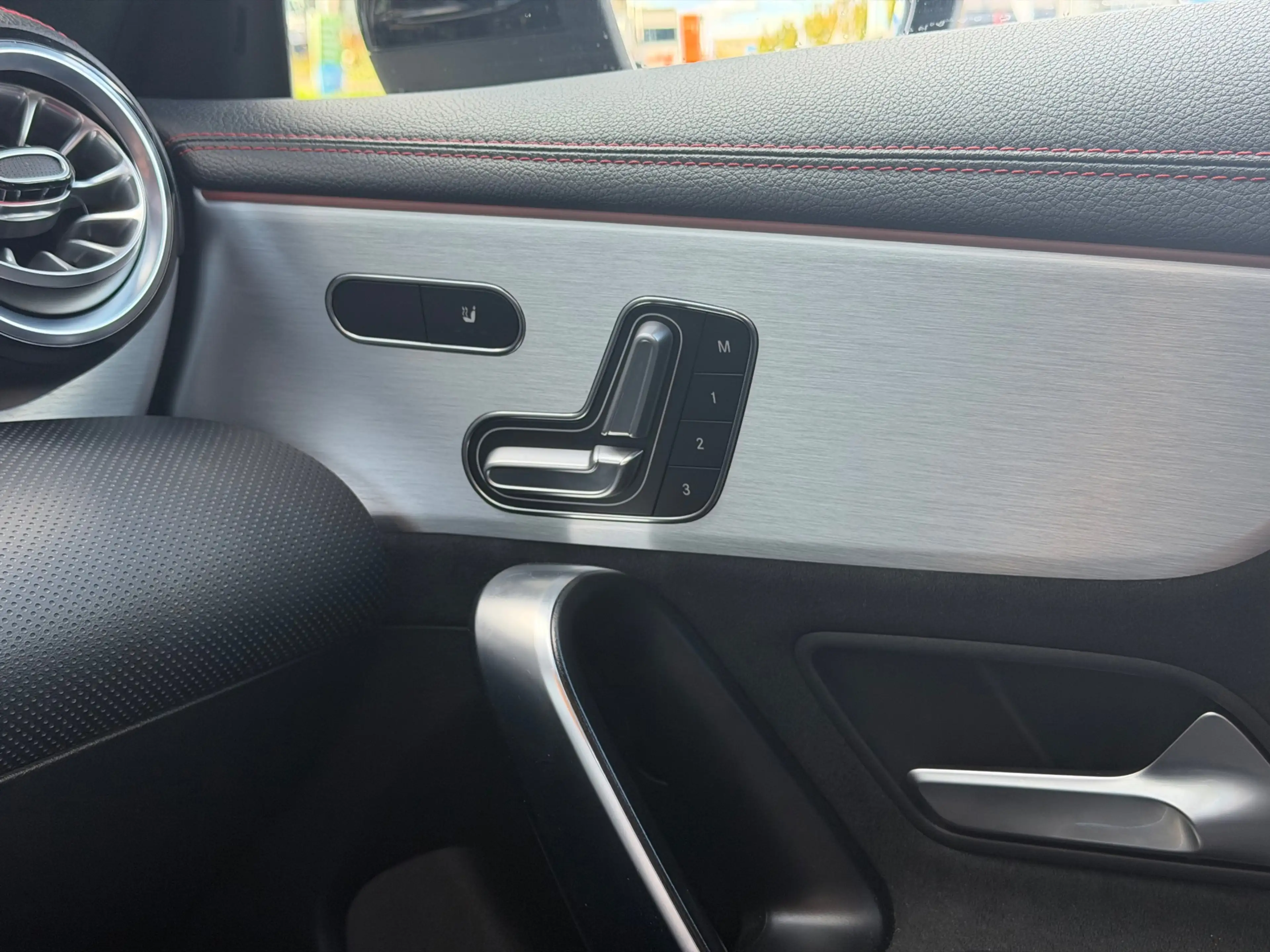 Mercedes-Benz CLA 180 AMG | Pano | Memory | Sfeer | Camera — photo 30
