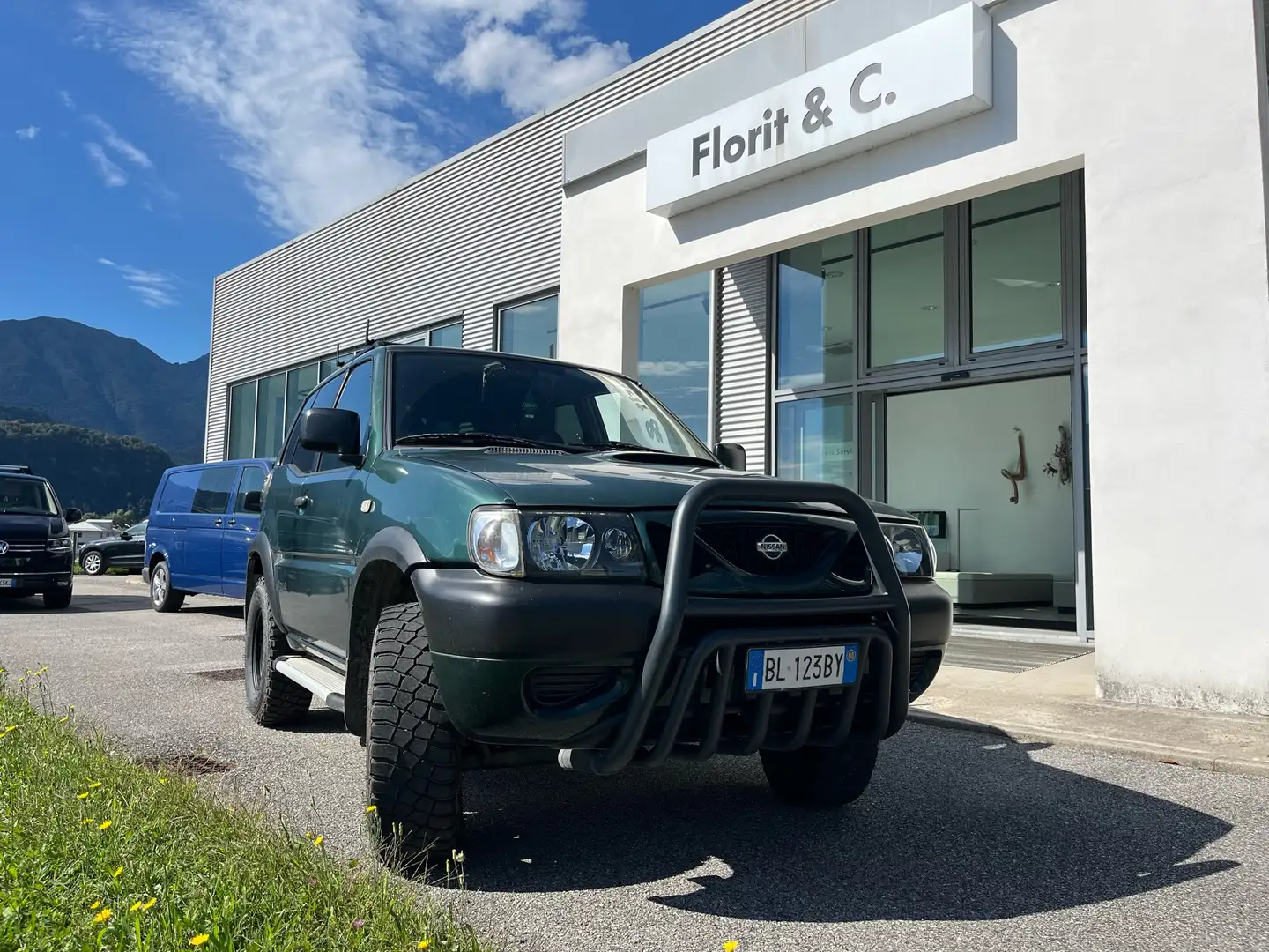Nissan Terrano Terrano 3p 2.7 tdi Luxury Groen - 1