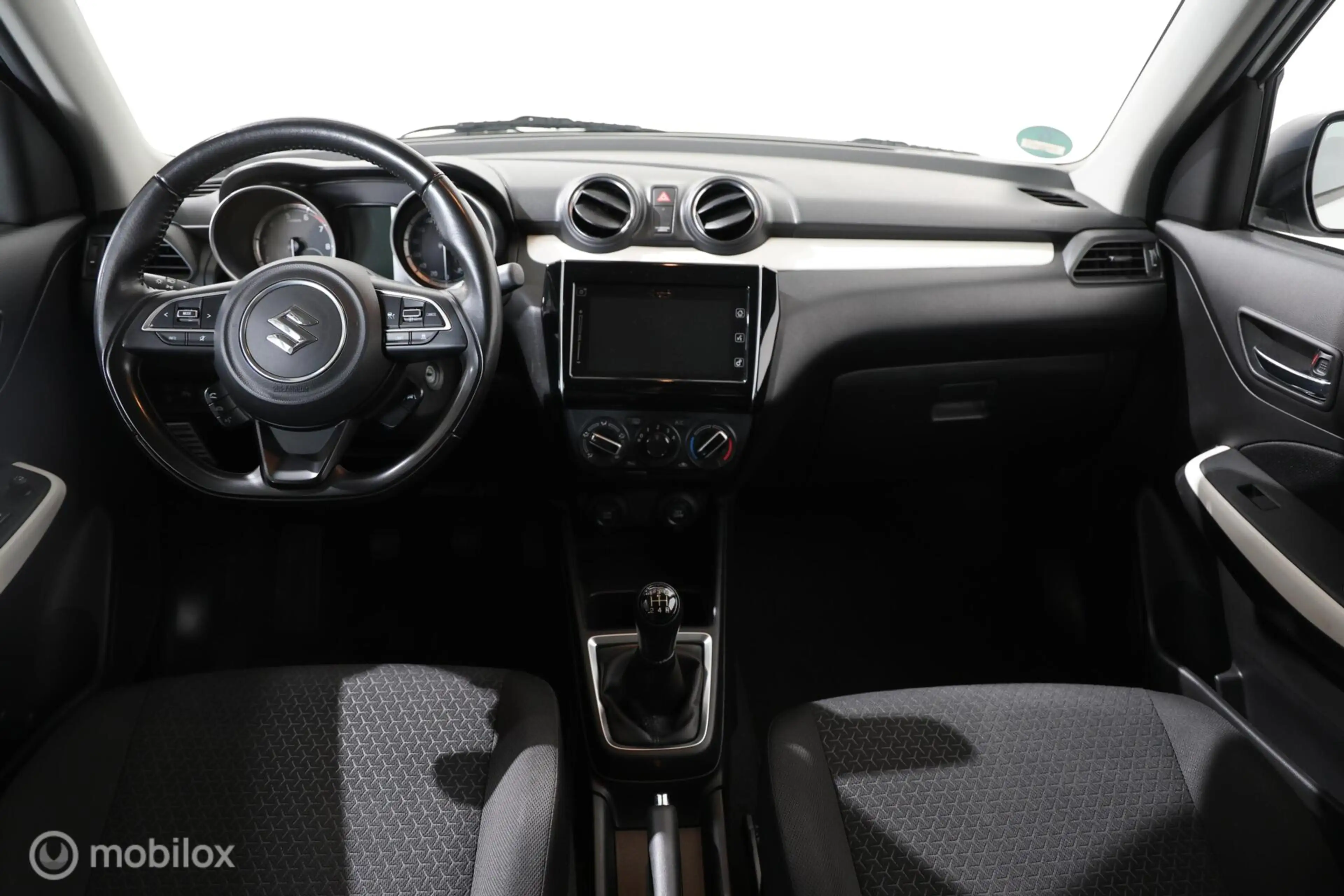Suzuki Swift 1.2 Comfort Smart Hybrid - Afneembare trekhaak - S — photo 13