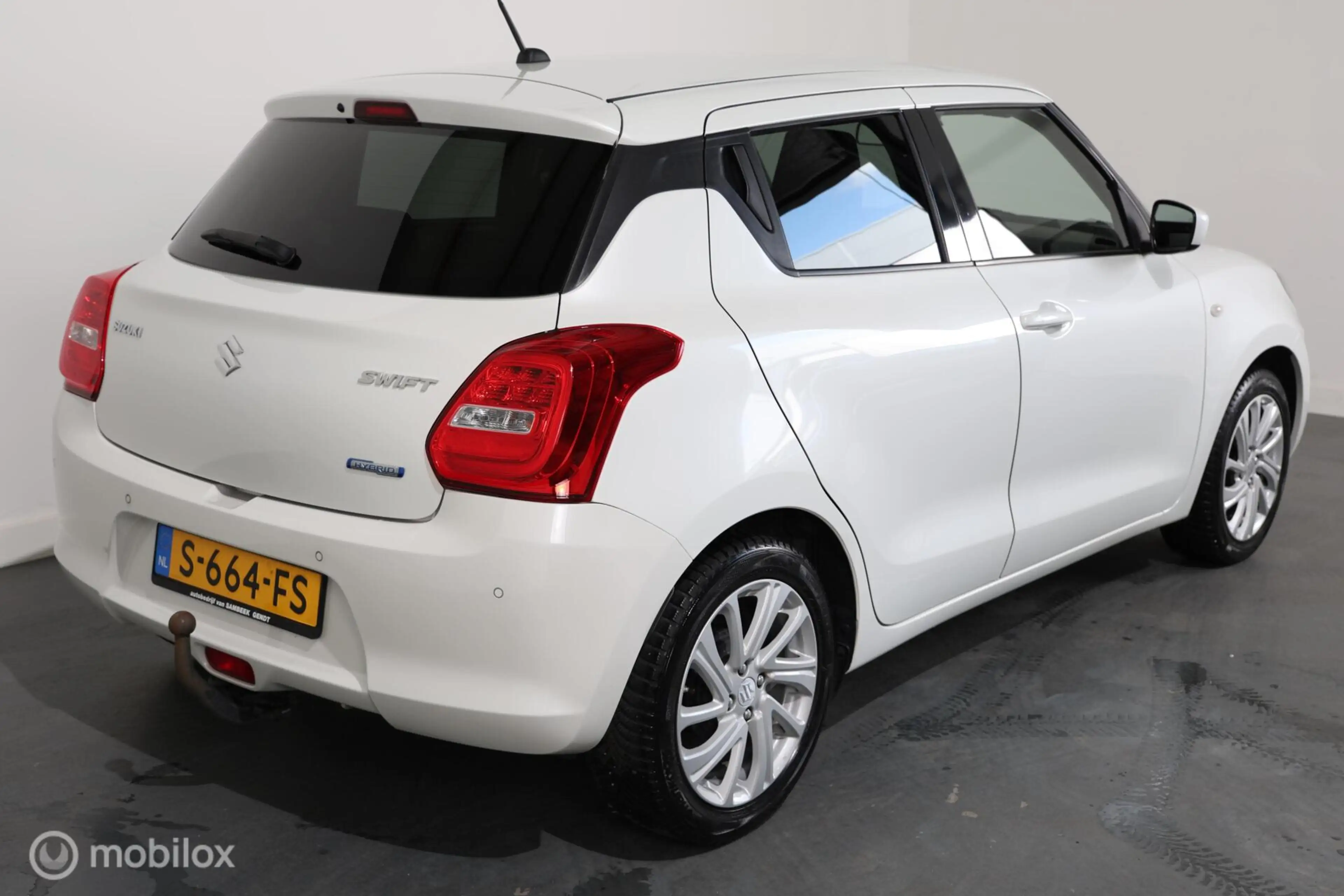 Suzuki Swift 1.2 Comfort Smart Hybrid - Afneembare trekhaak - S — photo 8