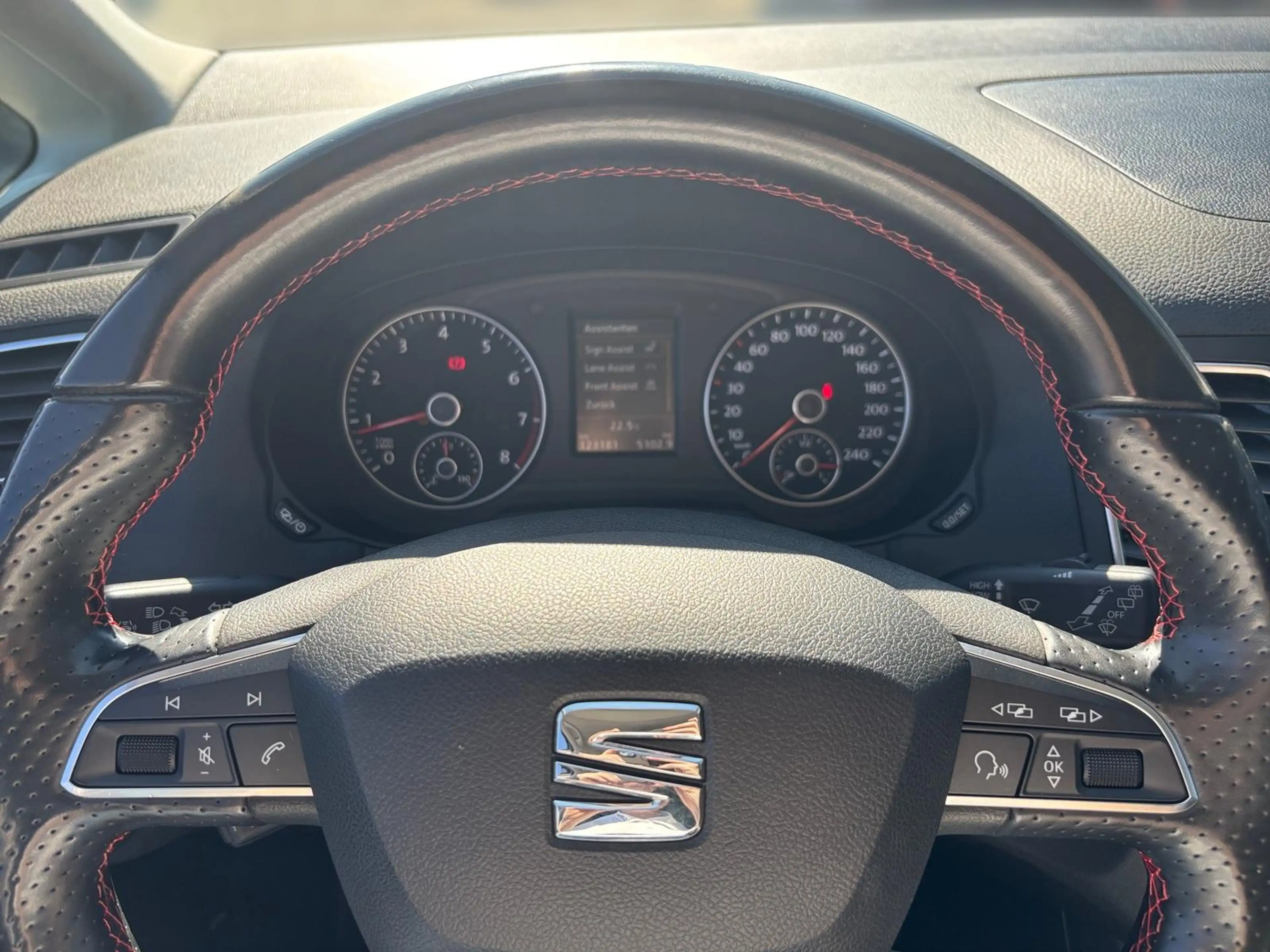 SEAT Alhambra 1.4 TSI FR-LINE AHK/NAVI/KAMERA/WINTER-PAKET — photo 8