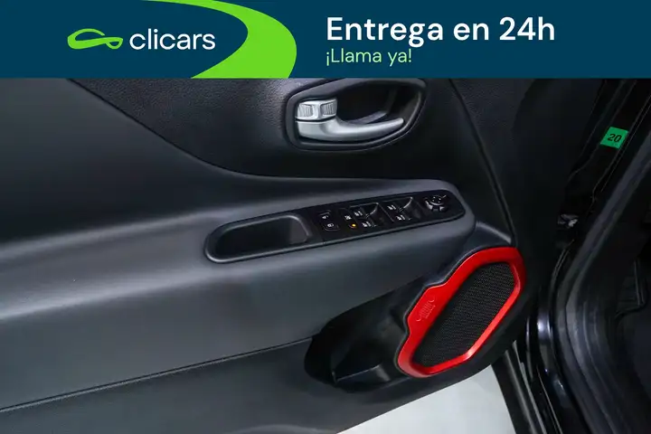 Jeep Renegade 2024, foto 17