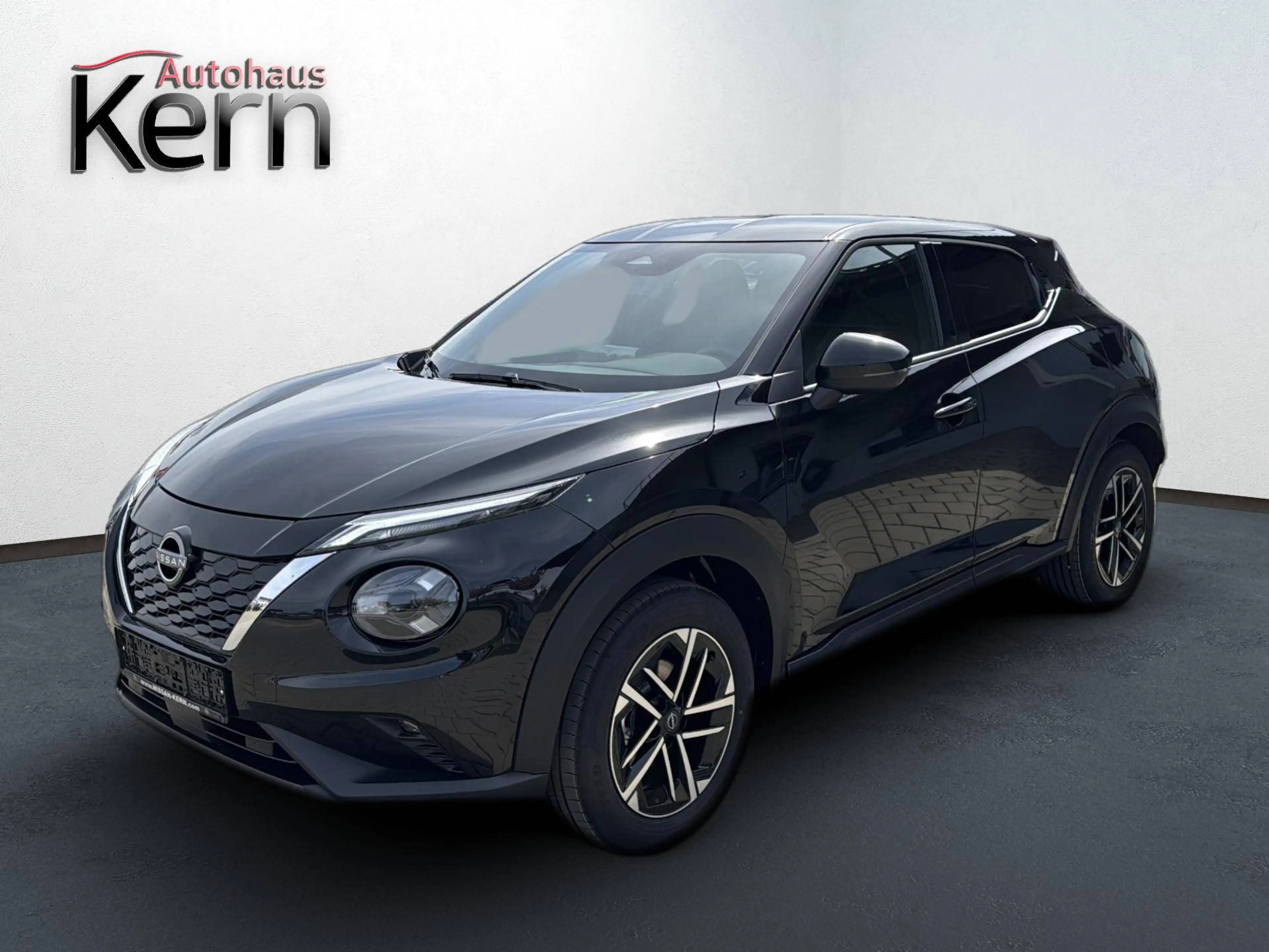 Nissan Juke 1.6 N-Connecta Hybrid 4AMT / %SSV% — photo 2