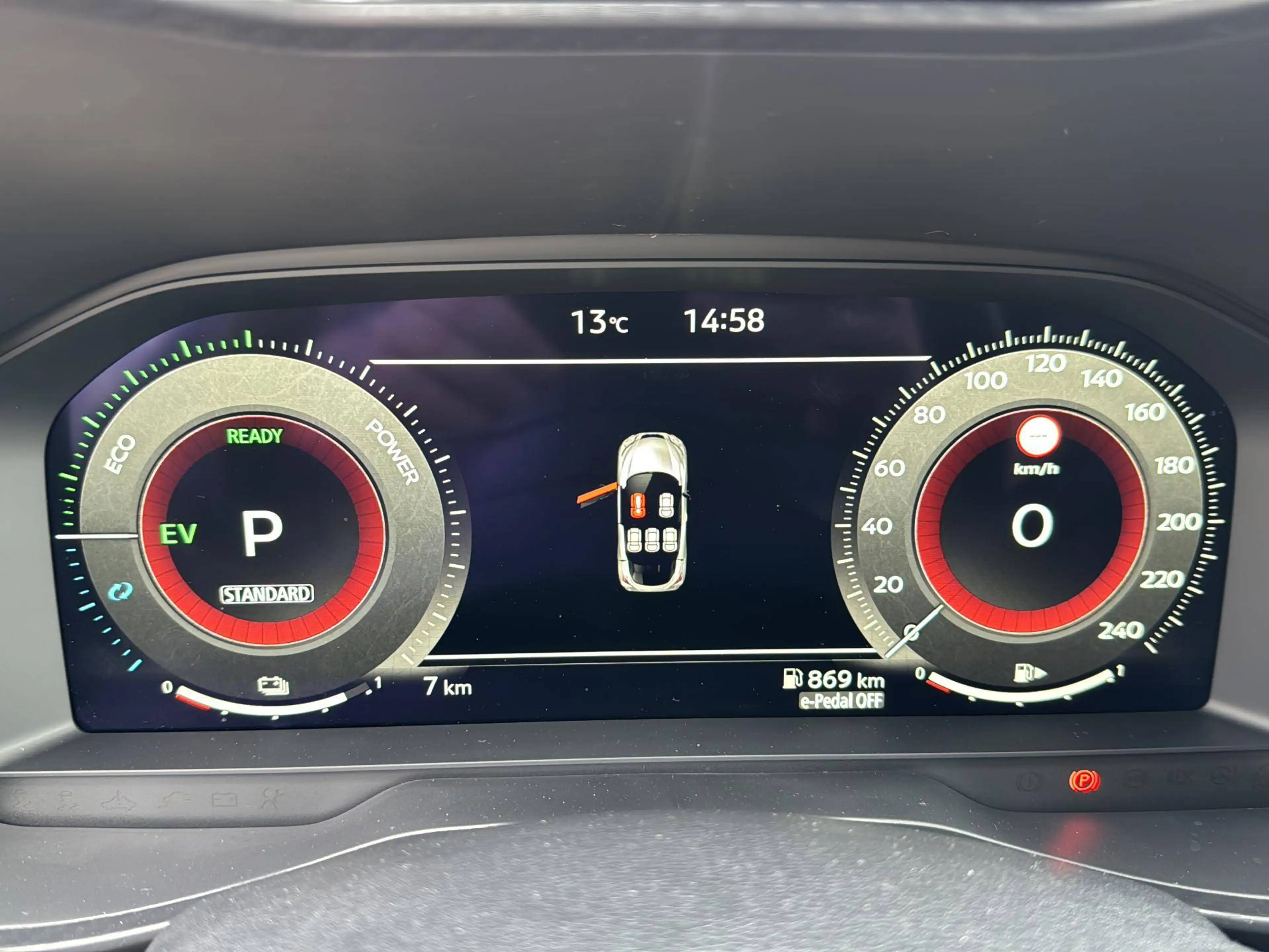 Nissan Juke 1.6 N-Connecta Hybrid 4AMT / %SSV% — photo 14