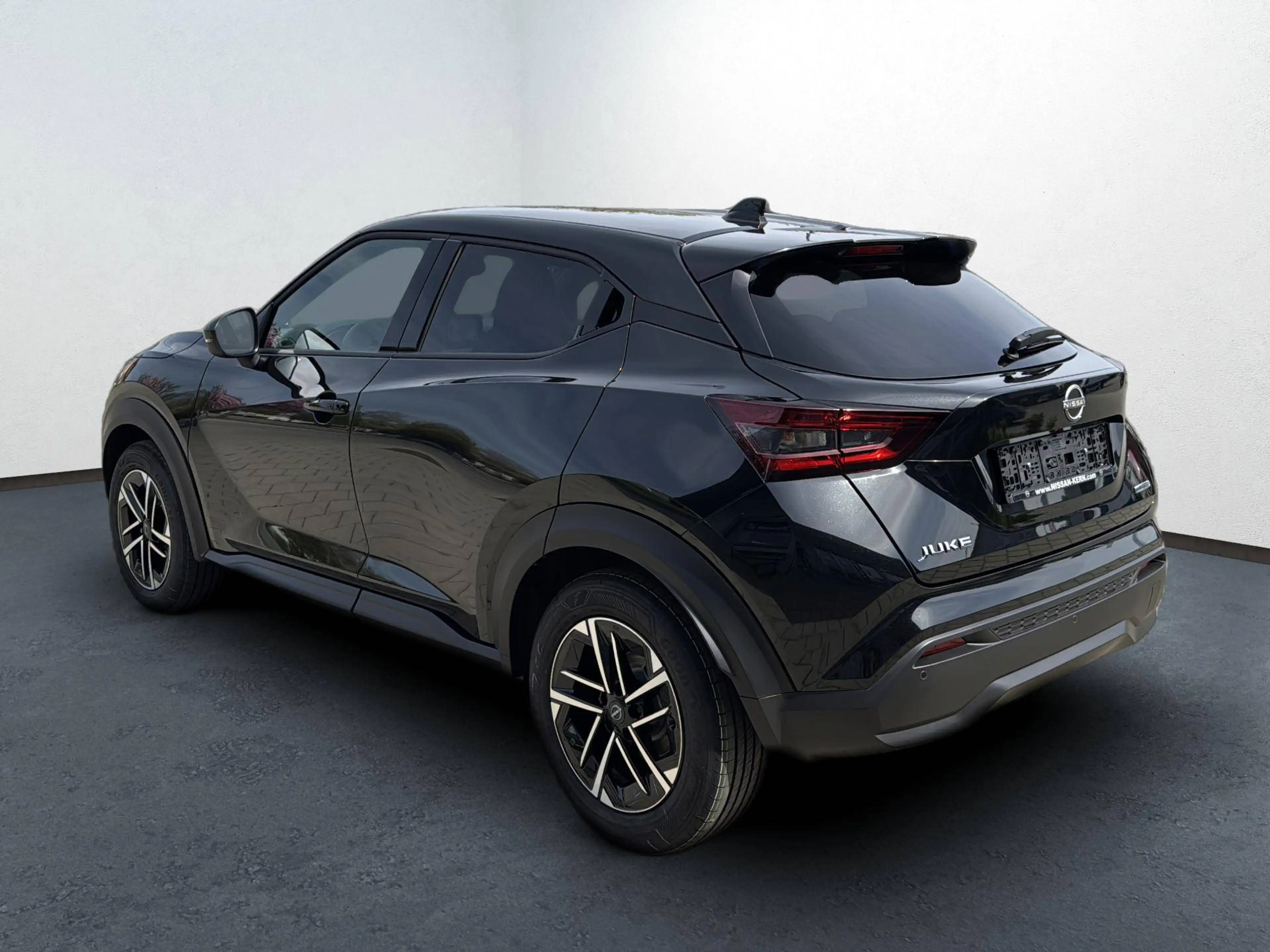 Nissan Juke 1.6 N-Connecta Hybrid 4AMT / %SSV% — photo 4