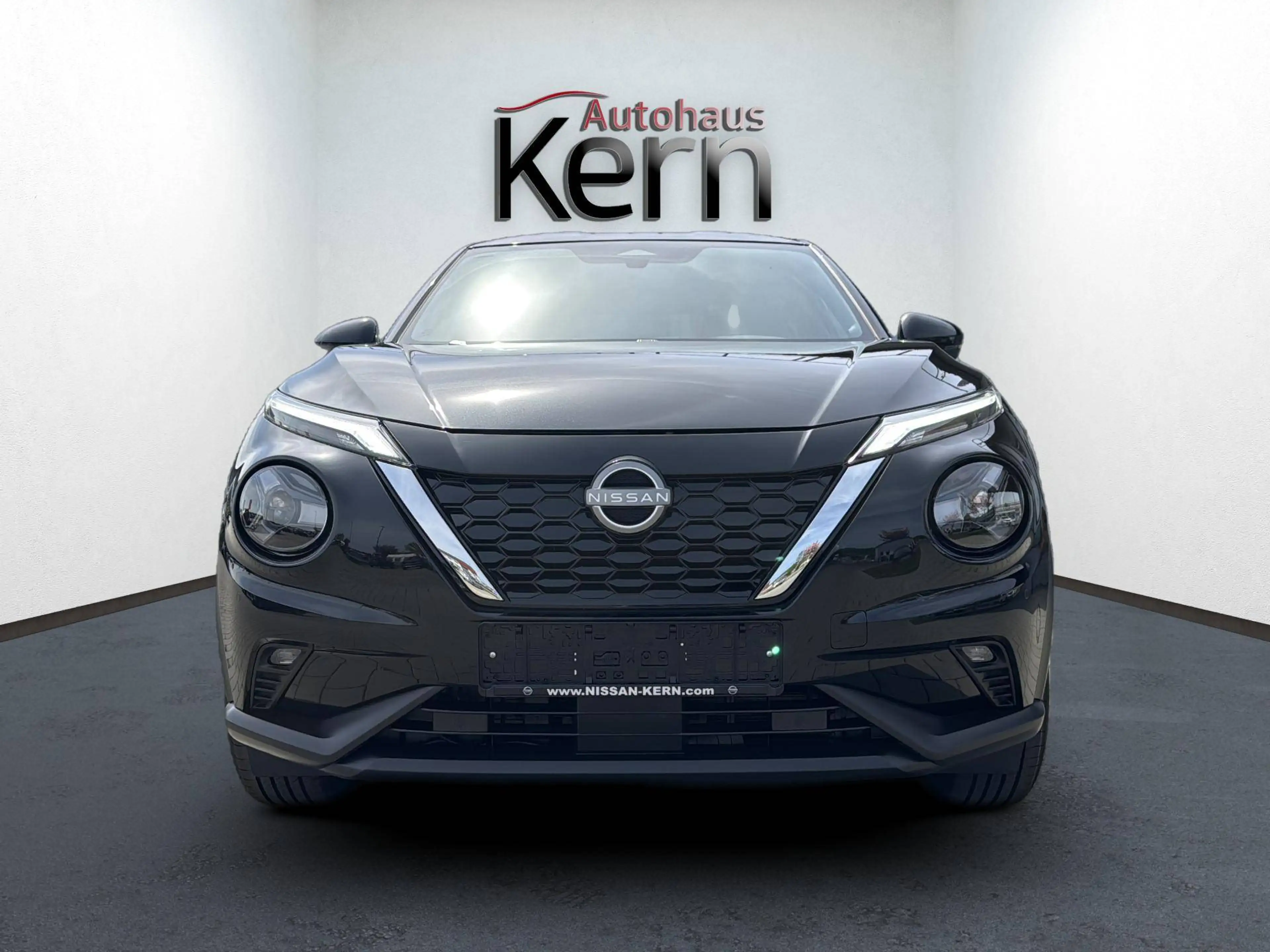 Nissan Juke 1.6 N-Connecta Hybrid 4AMT / %SSV% — photo 9