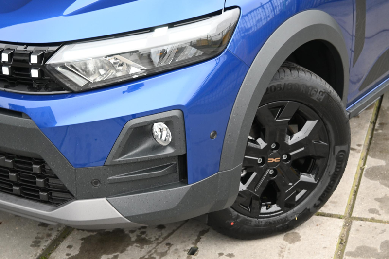 Dacia Sandero Stepway TCe 110 limited edition | 360 CAMERA | NAV — photo 9