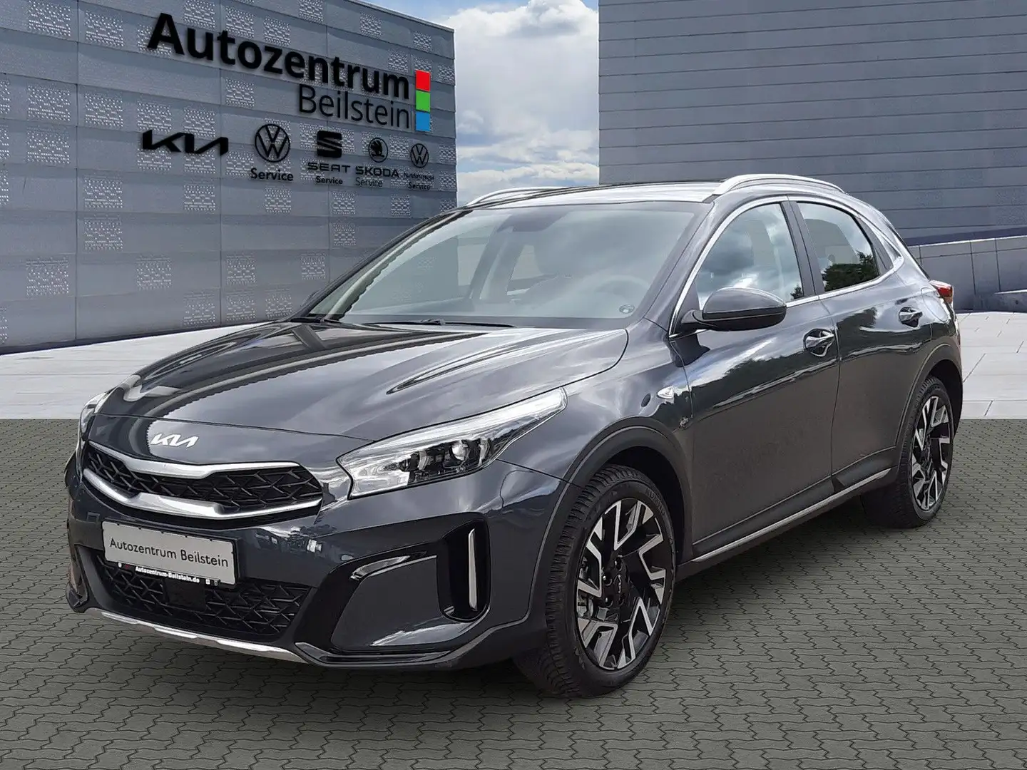 Kia XCeed 1,5 T-GDI DCT Vision Komfort Klima Navi Grau - 1