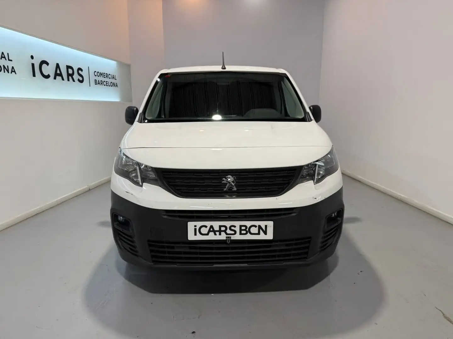 Peugeot Partner 1.5BlueHDI S&S Pro Standard 600kg 100 Blanco - 2