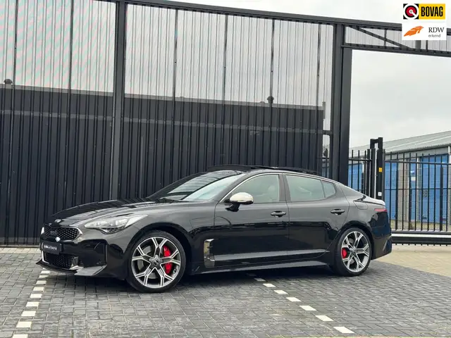 Kia Stinger 3.3 V6 T-GDI AWD GT - SCHUIFDAK - NL AUTO - STOELV