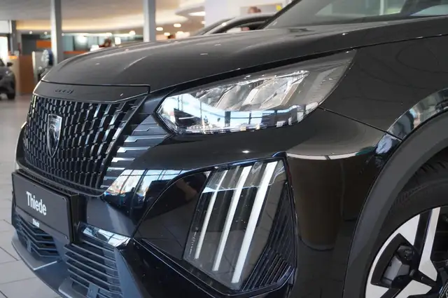 Peugeot 2008 view 5