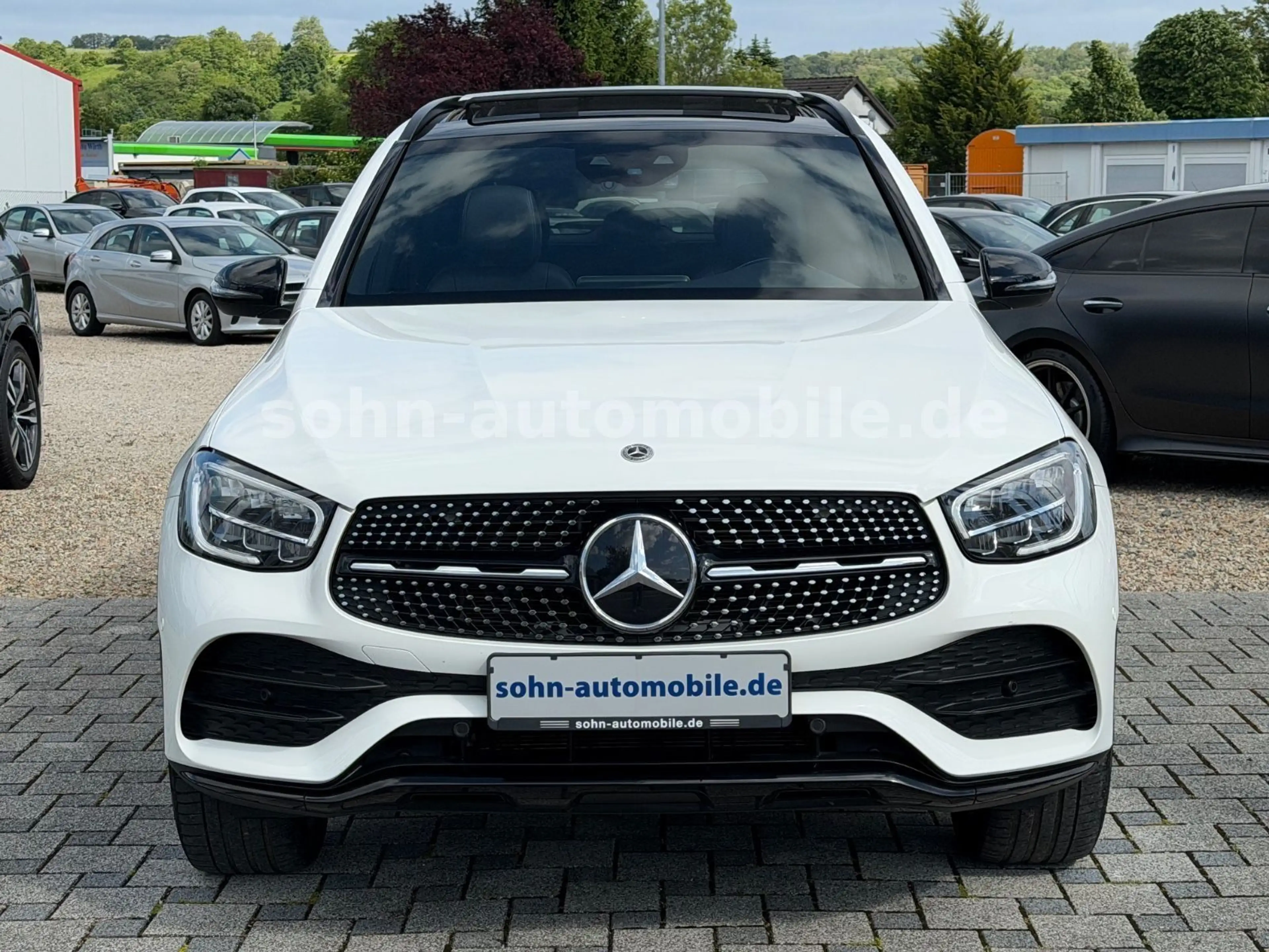 Mercedes-Benz GLC 300 e 4M AMG-Line/Pano/Distro/Night/Wide/AHK — photo 7