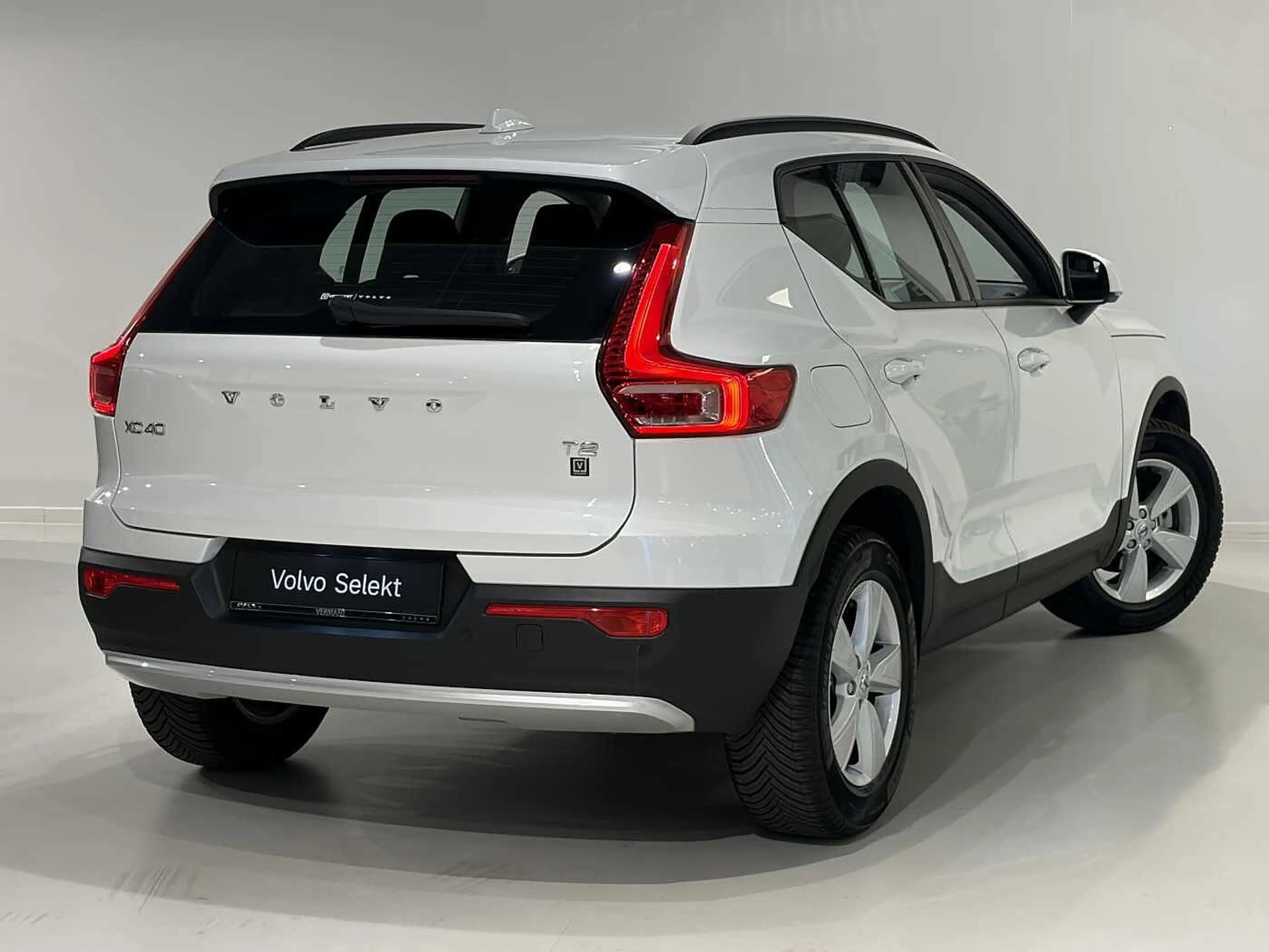 Volvo XC40 T2 Automaat Micro hybrid — photo 2