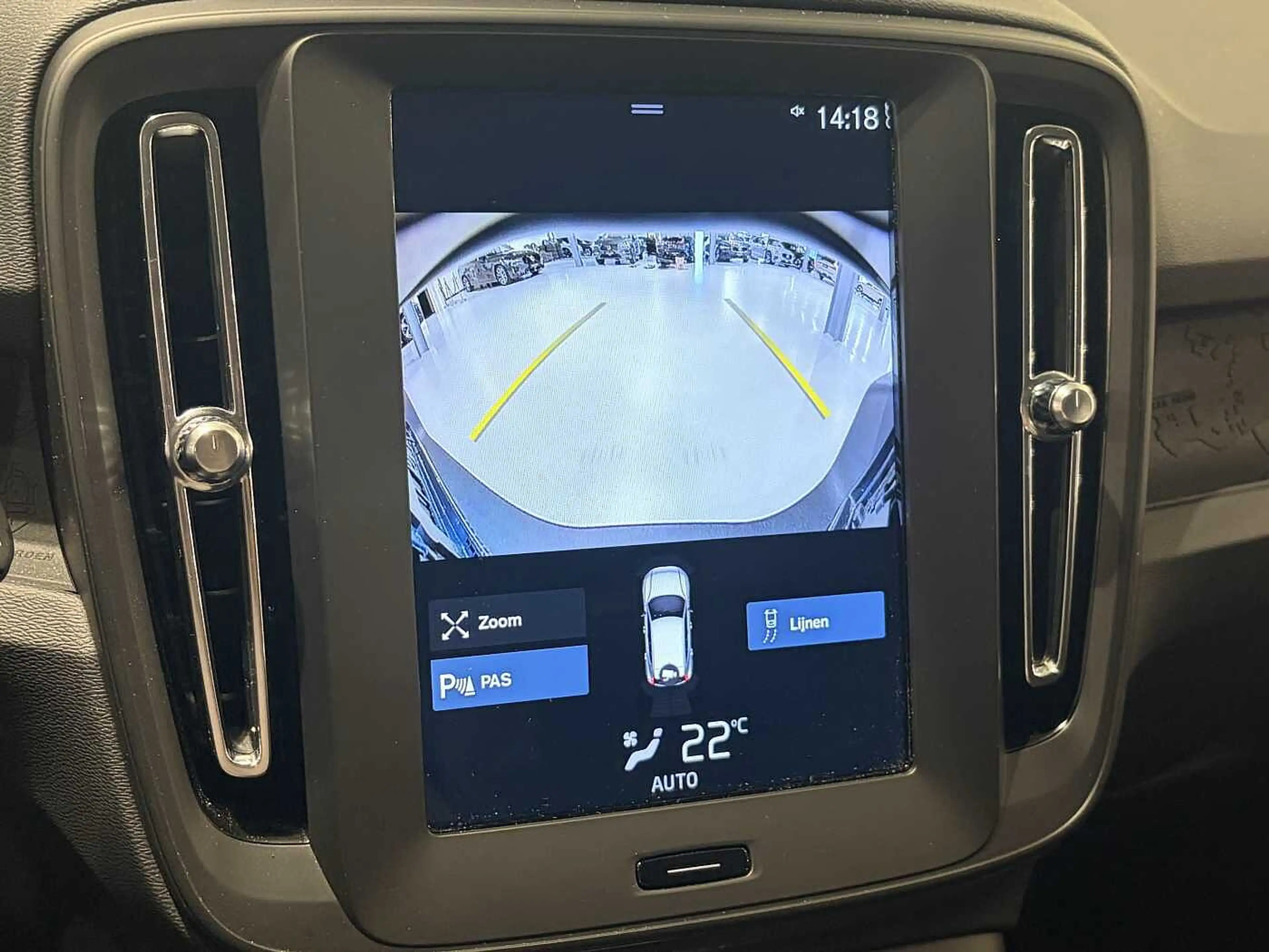 Volvo XC40 T2 Automaat Micro hybrid — photo 8