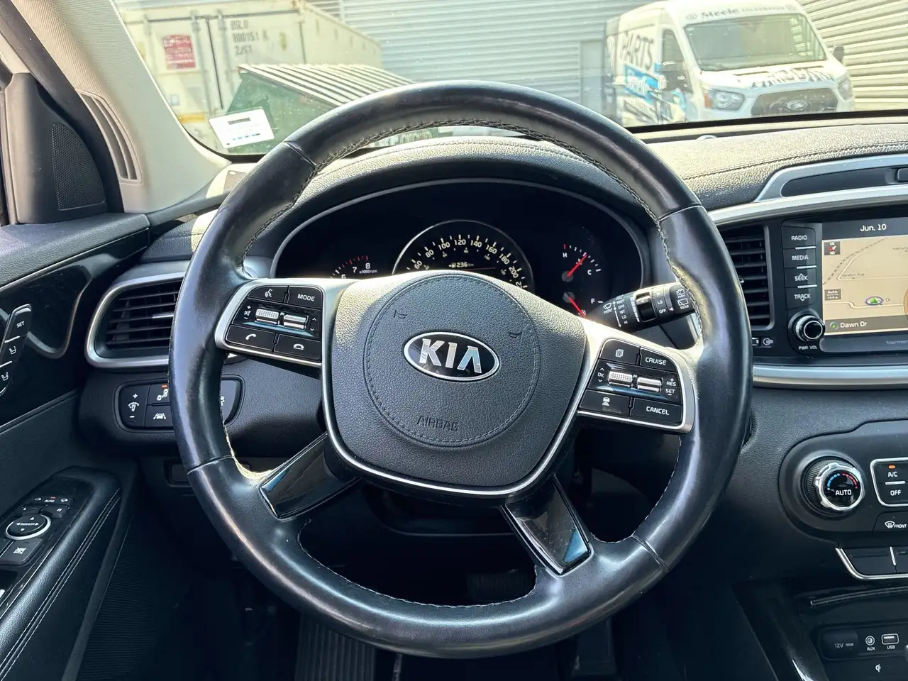 Kia Sorento снимка Kia Sorento