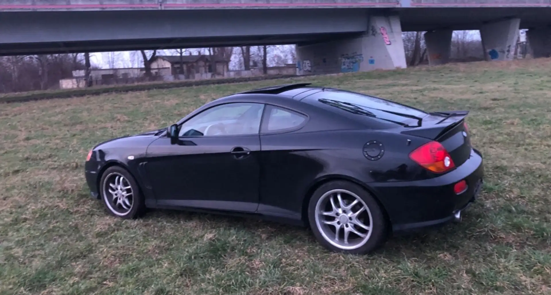 Hyundai Coupe 2.0 GLS - 1