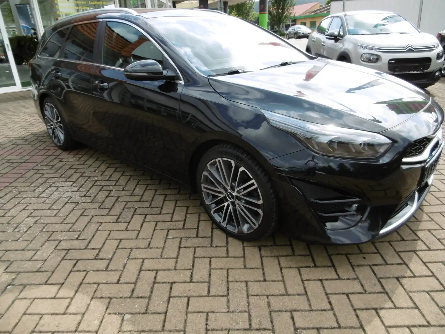 Kia Ceed SW / cee'd SW GT Line 1,5 T-GDI Schwarz - 2