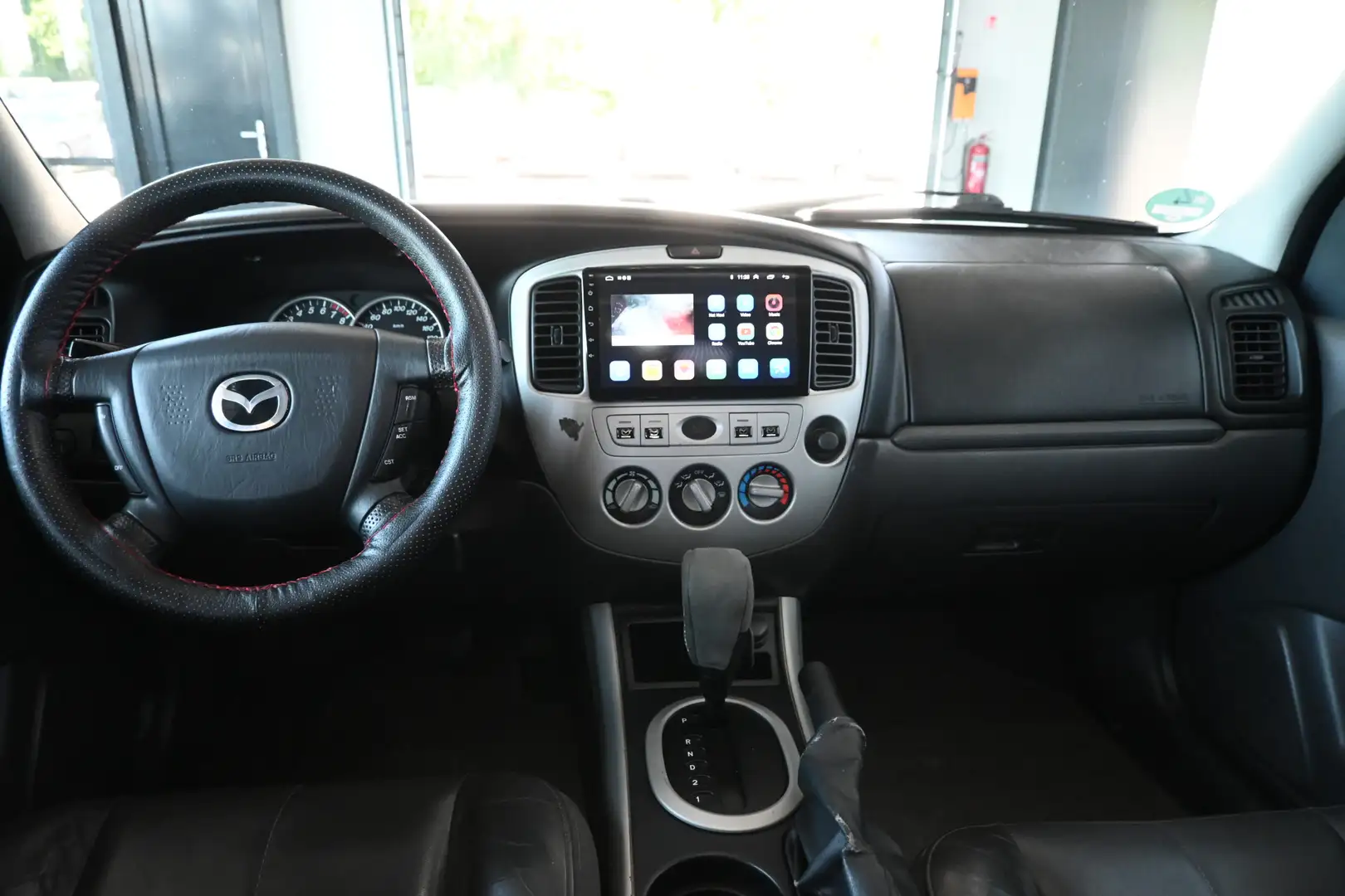 Mazda Tribute 3.0 V6 Touring Automaat Clima Schuifdak Trekhaak A Grijs - 2