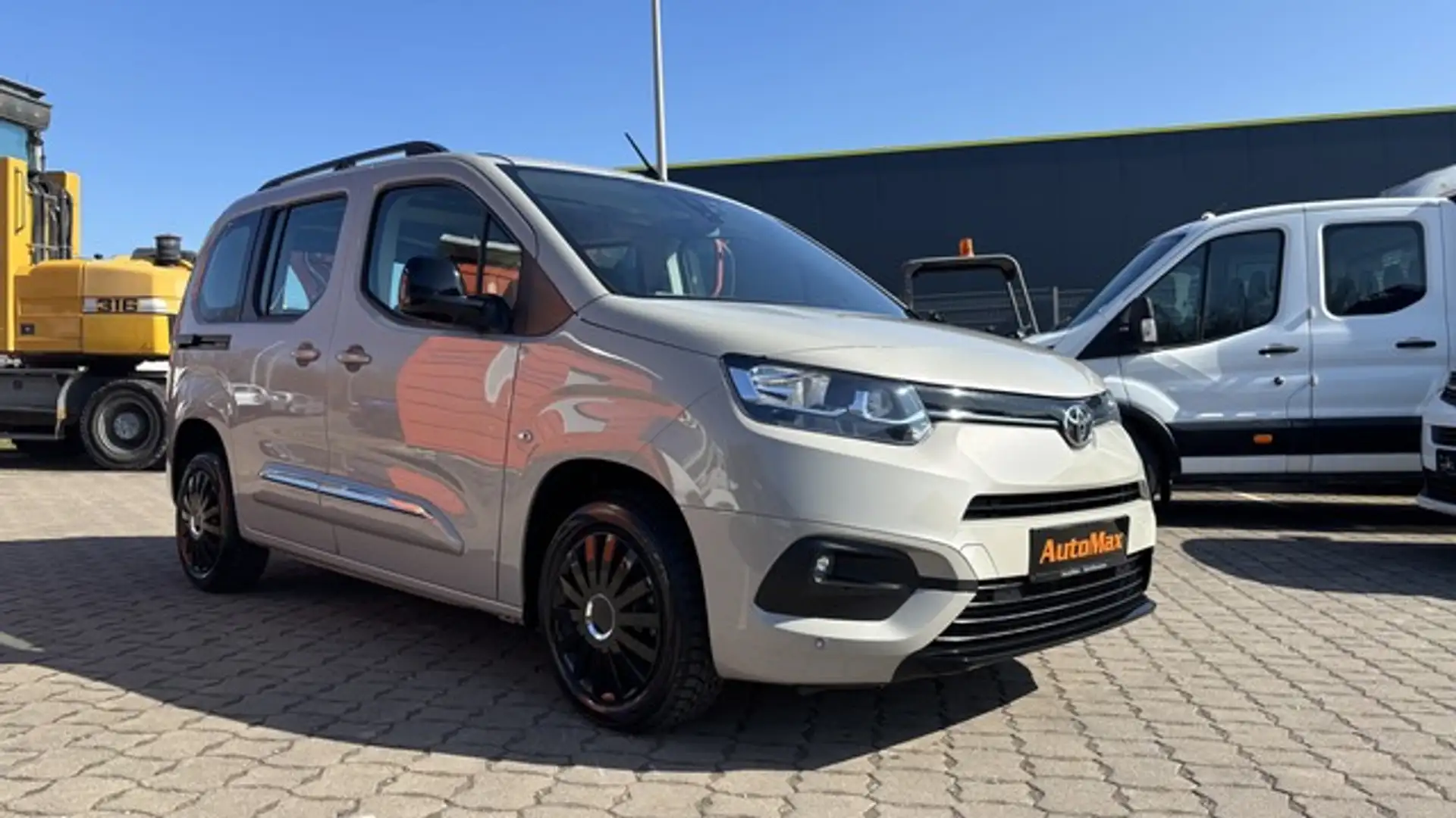 Toyota Proace City Verso L1 5 Sitzer Klima Beige - 2
