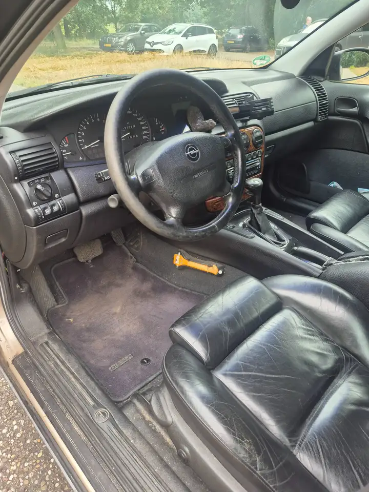 Opel Omega 2.0 Sport, foto 5