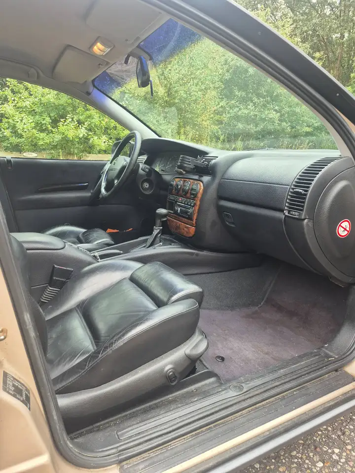 Opel Omega 2.0 Sport, foto 4