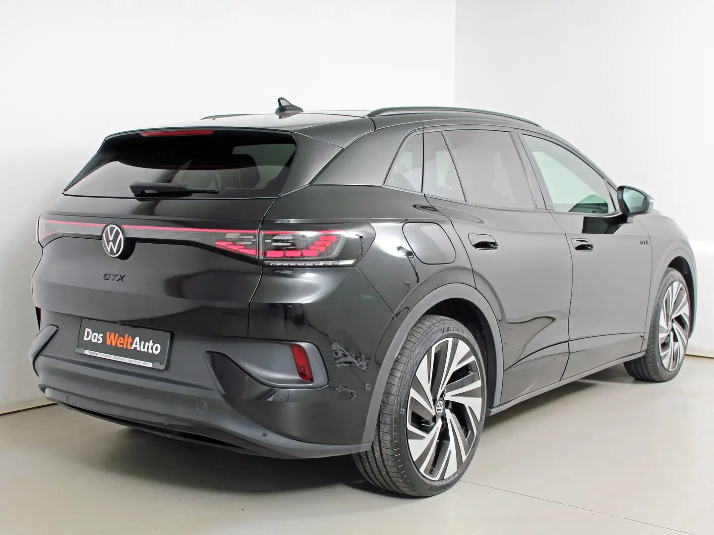 Volkswagen ID.4 GTX 4MOTION 220 kW Schwarz - 2