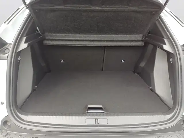 Peugeot 2008 view 7