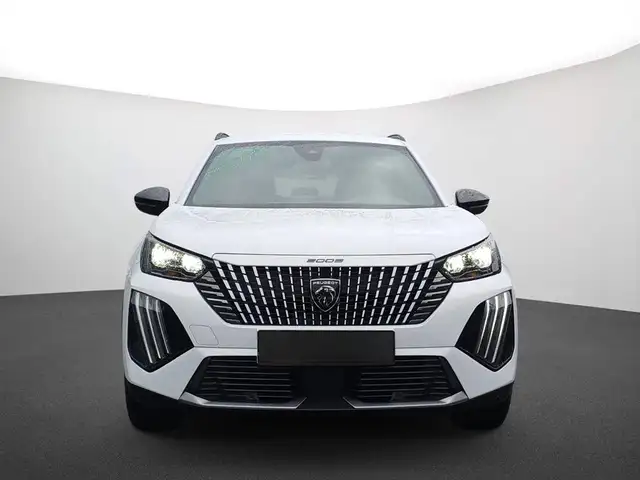 Peugeot 2008 view 2