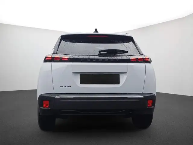 Peugeot 2008 view 3