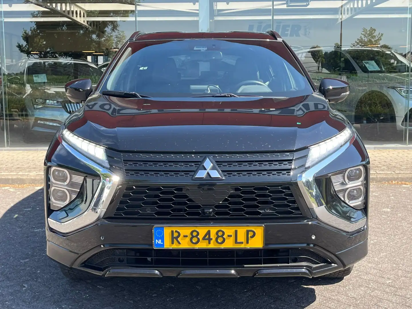 Mitsubishi Eclipse Cross 2.4 PHEV Executive Automaat | Adaptive CC | Climat Zwart - 2