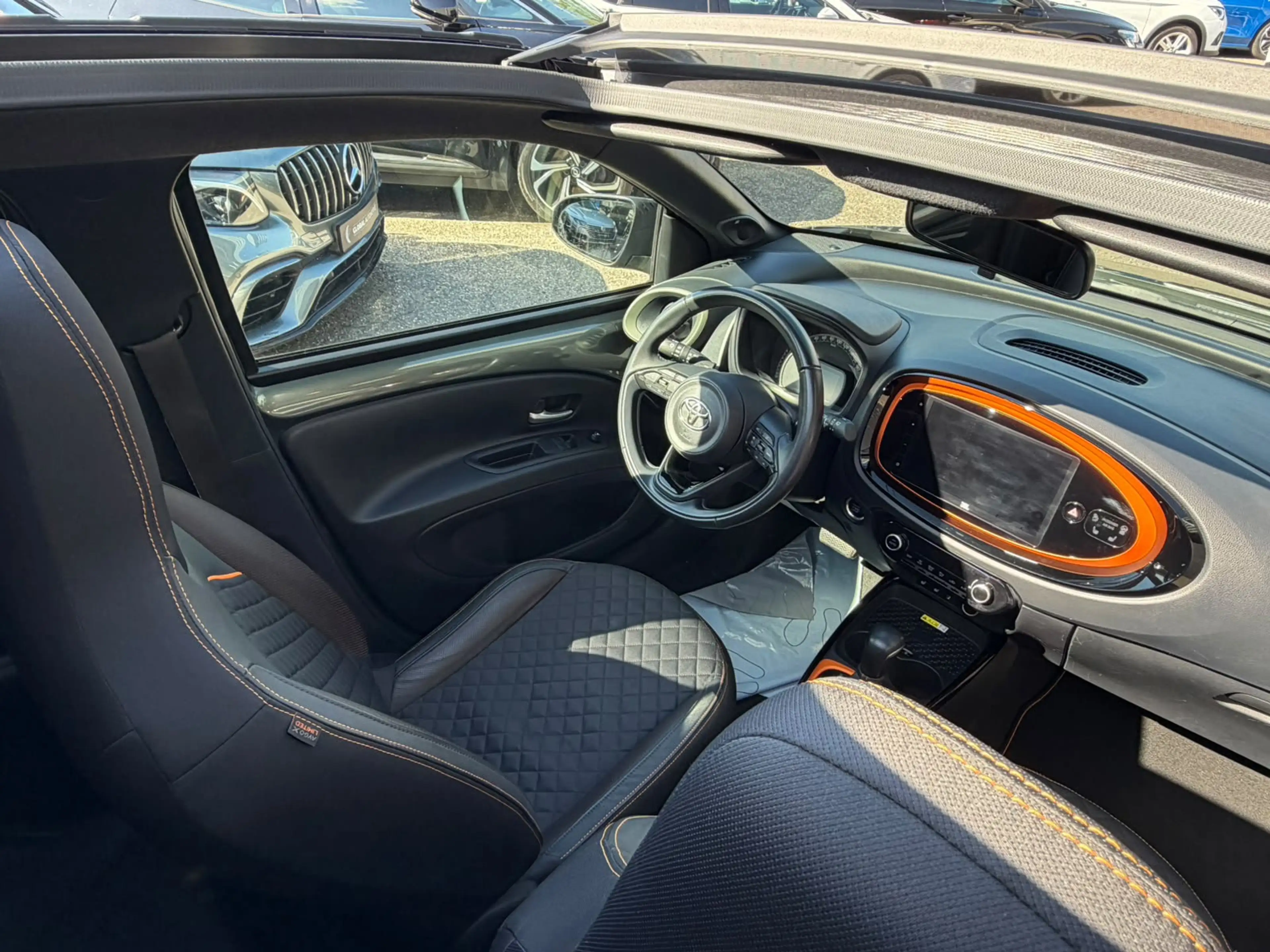 Toyota Aygo X 1.0 VVT-i LIMITED - CABRIO - JBL - ACC - CARPLAY - — photo 3