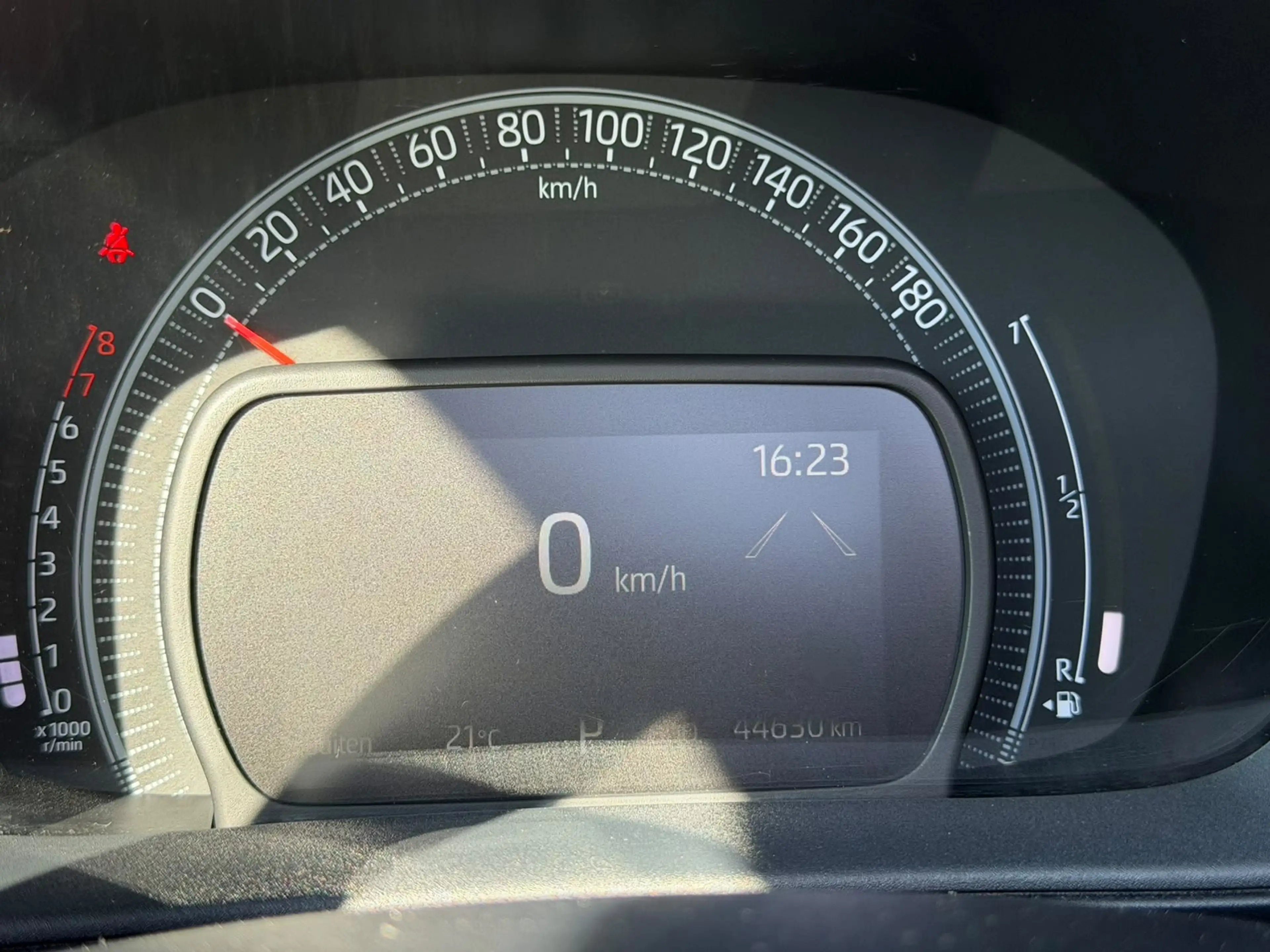Toyota Aygo X 1.0 VVT-i LIMITED - CABRIO - JBL - ACC - CARPLAY - — photo 4